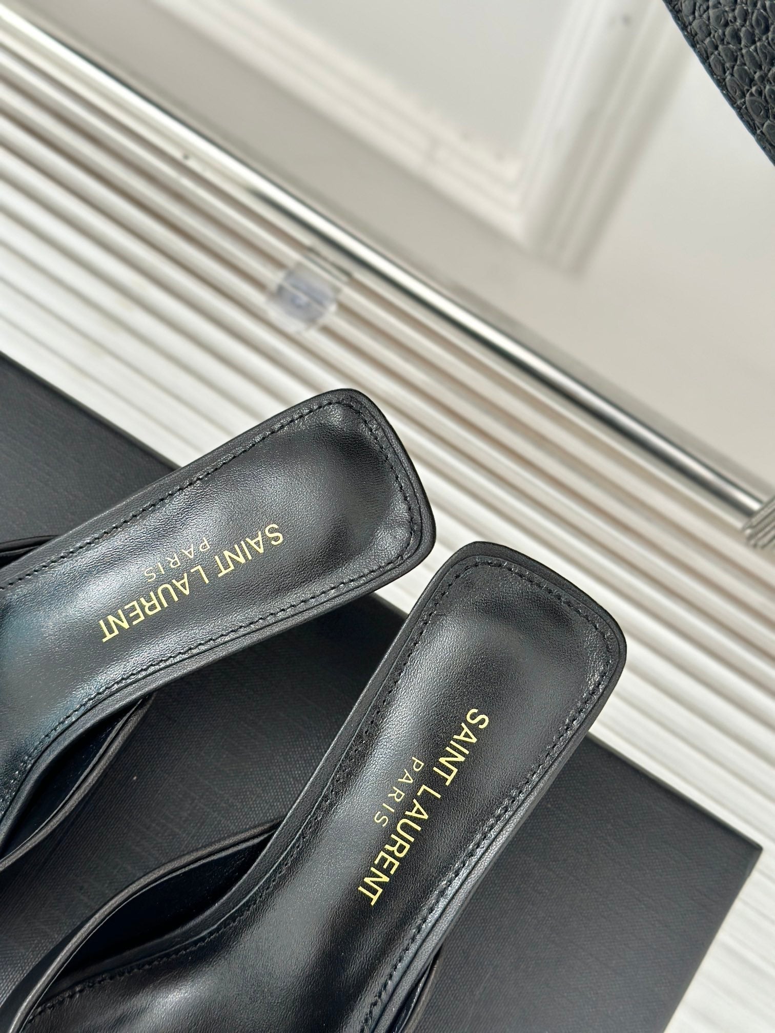 SL BARBARA MULES 55 BLACK CALFSKIN