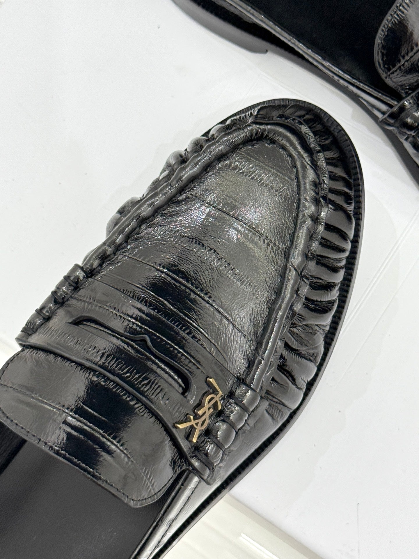 YSL 25 Loafer Black Sheepskin 474874