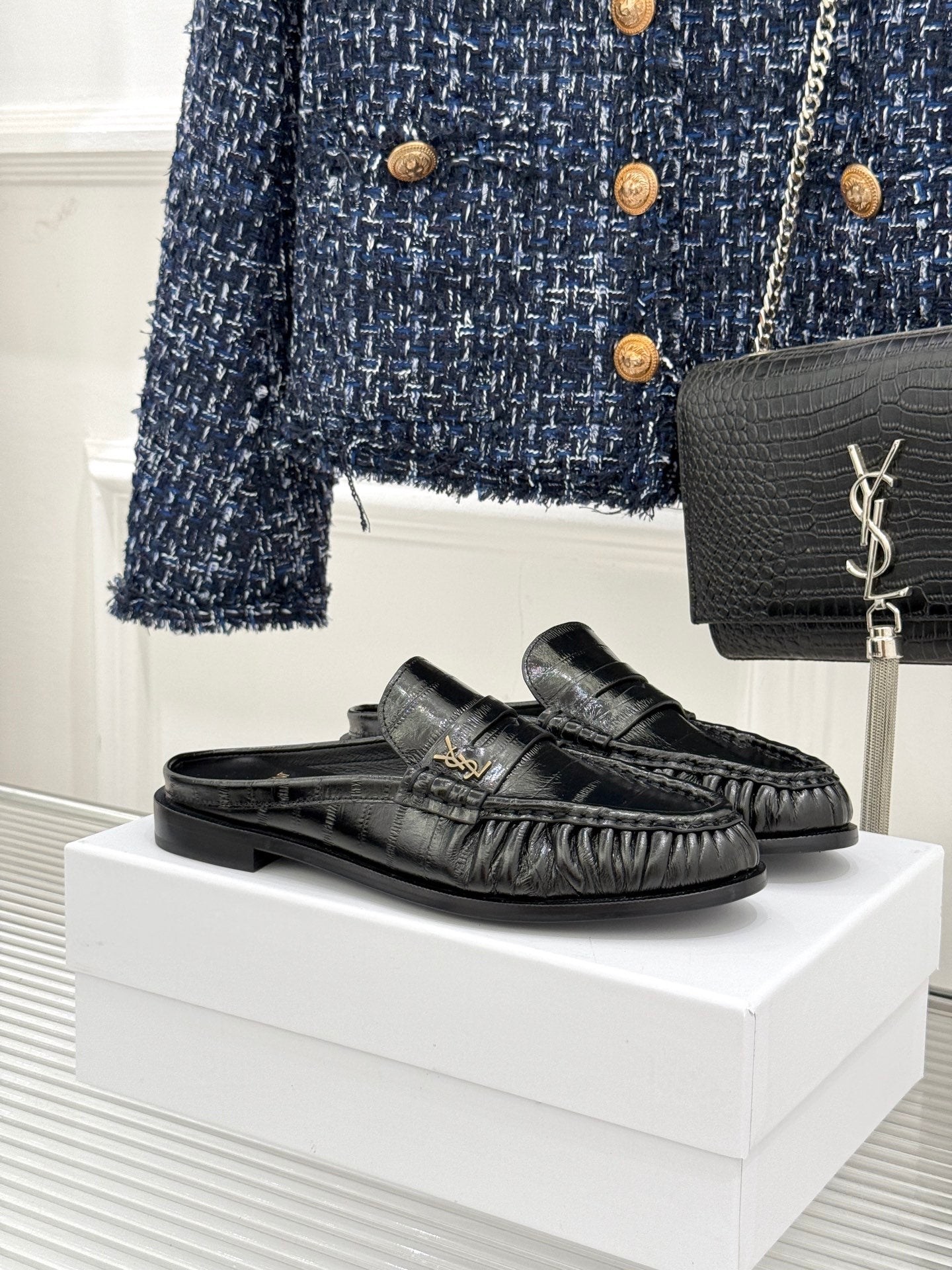 YSL 25 Loafer Black Sheepskin 474874