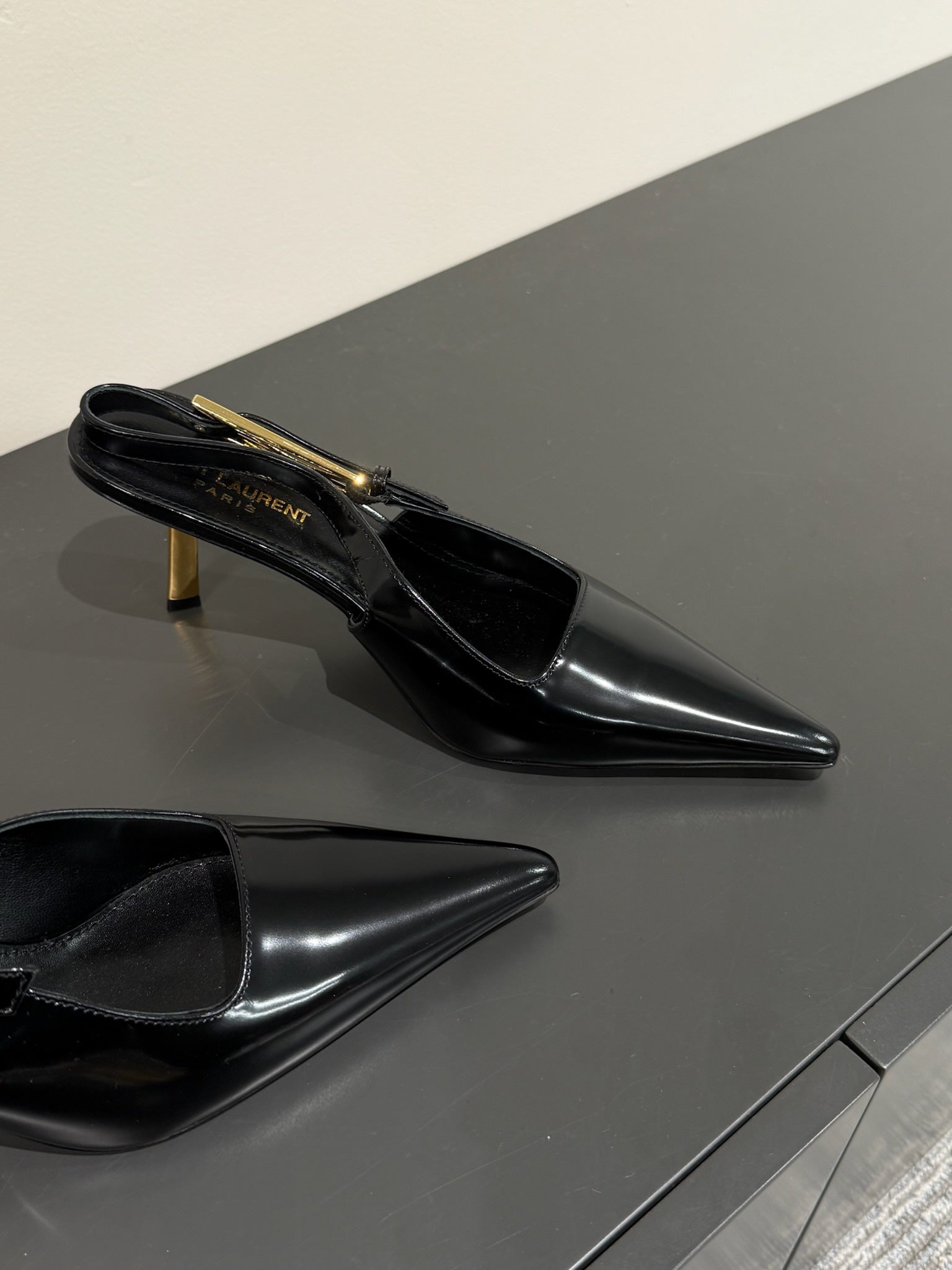 LEE SLINGBACK MID PUMPS IN BLACK SHINY CALFSKIN