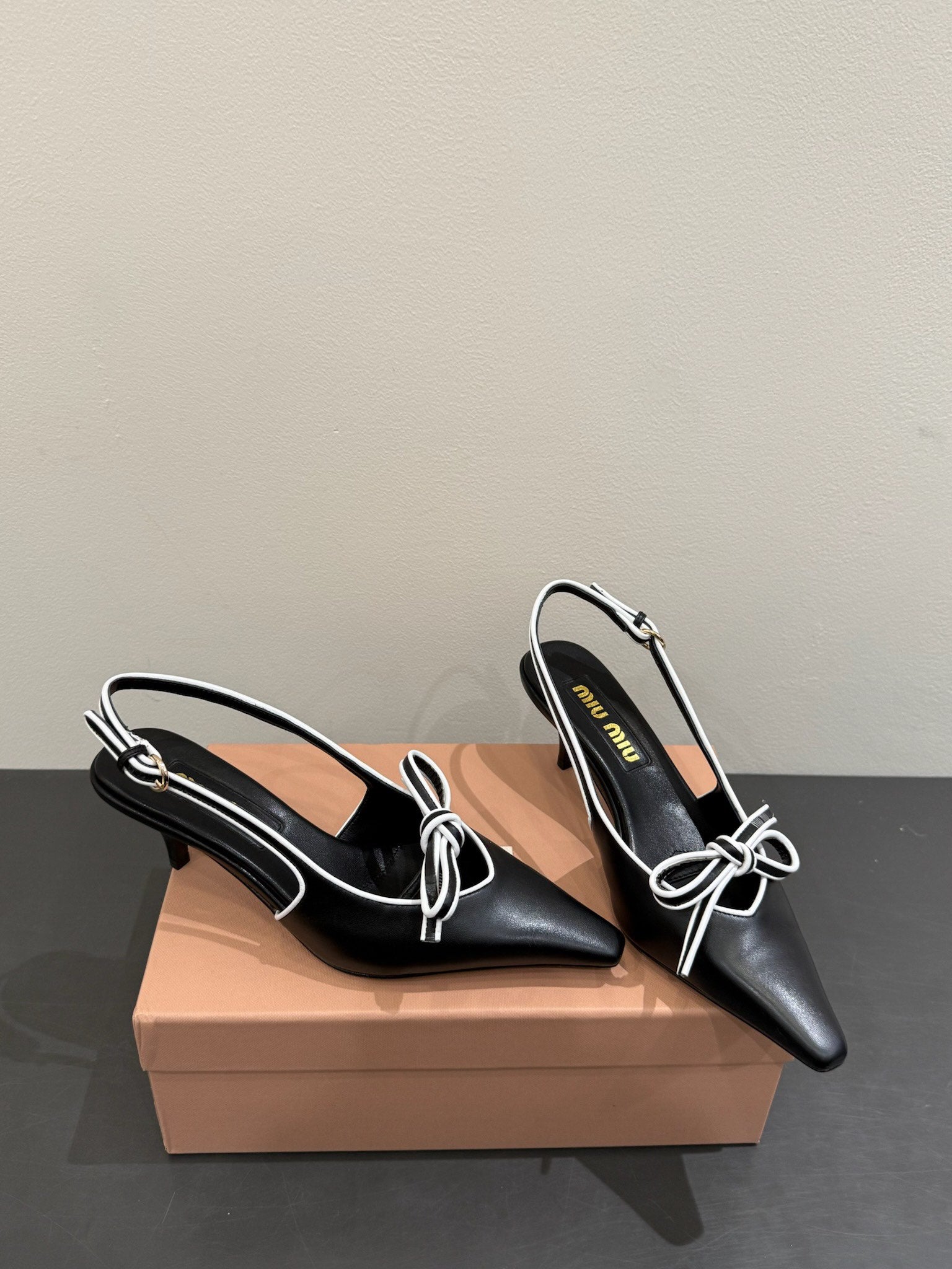 Miu slingback pump black leather