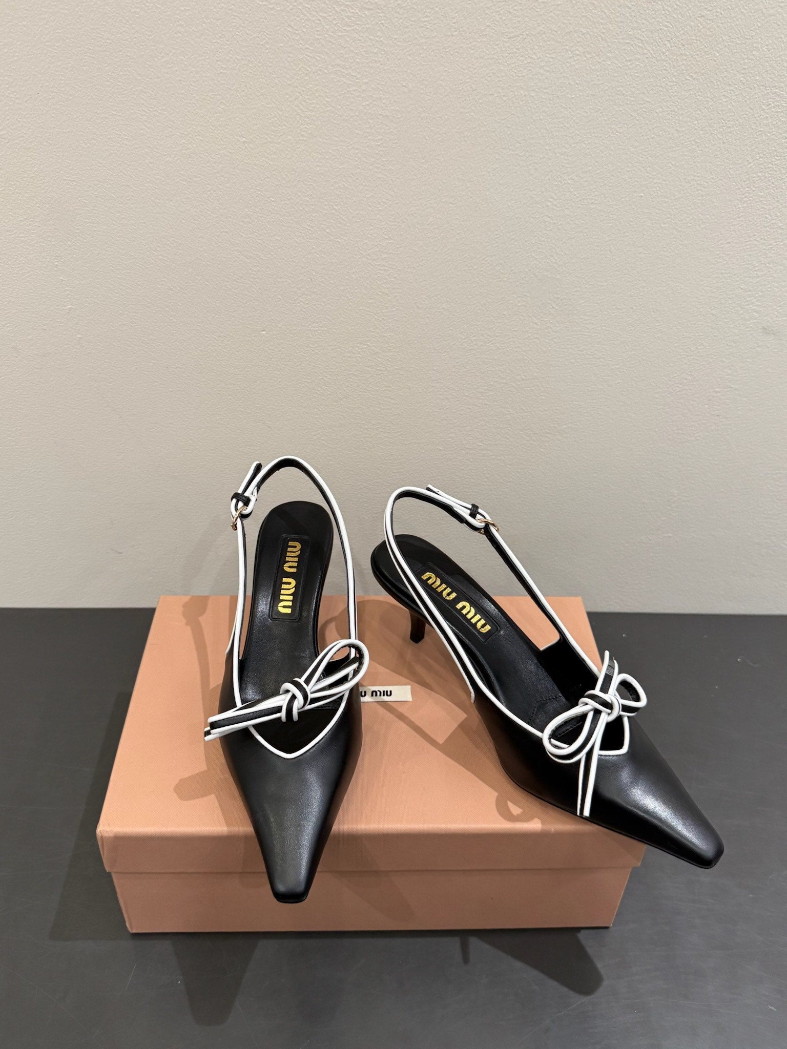 Miu slingback pump black leather