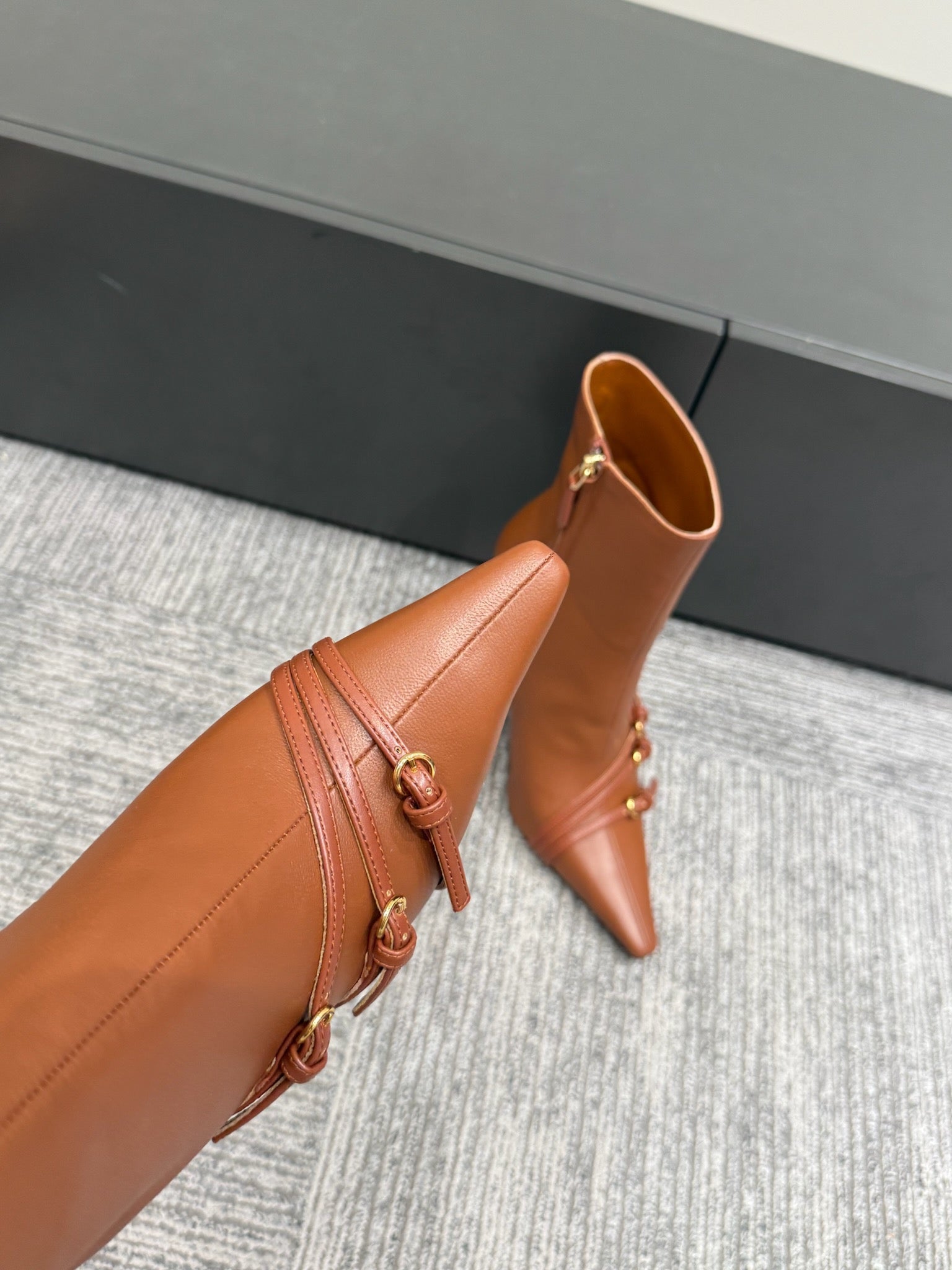 Miu 90 short boots brown cowhide 417982