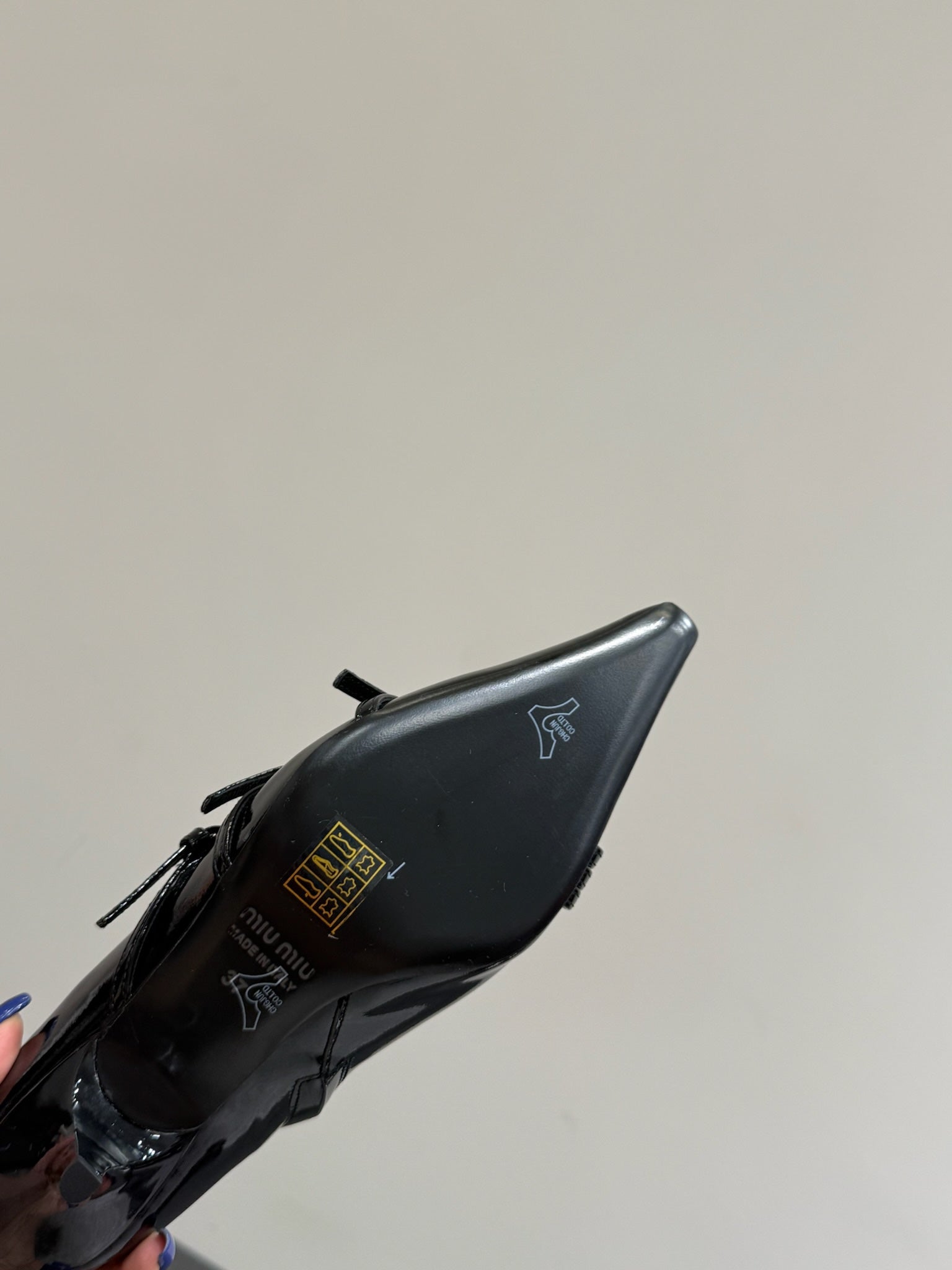 Miu 40 short boots black patent leather 417985