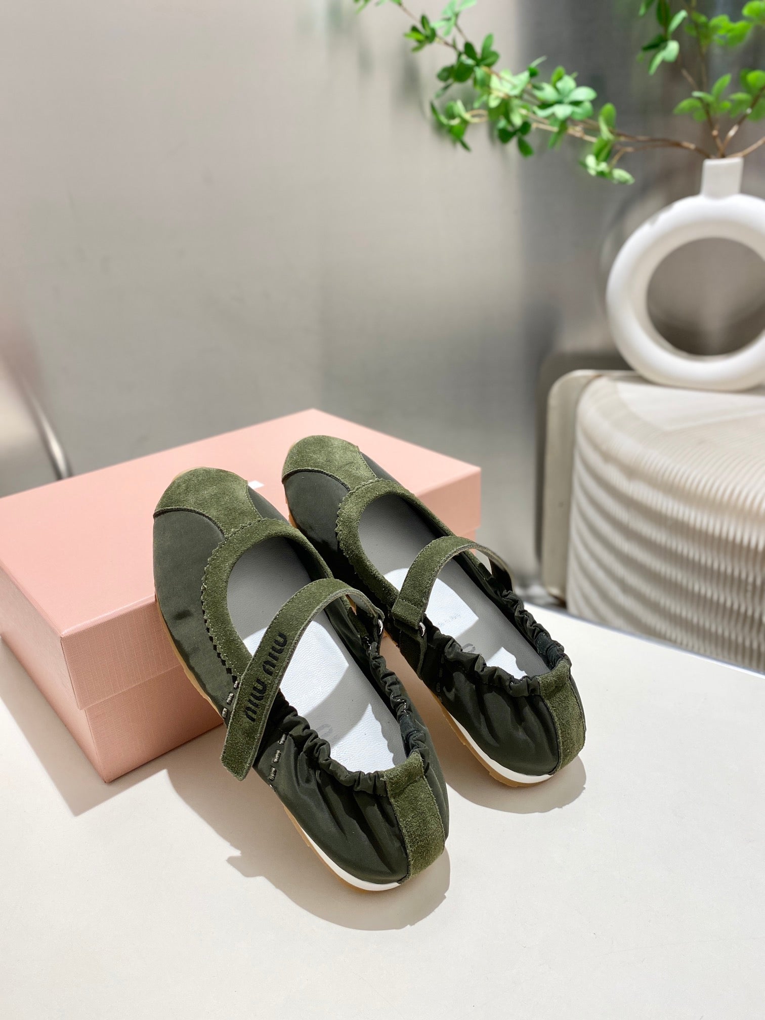 Miu Miu 2026 Ballet Flat Green Suede Fabric 618678