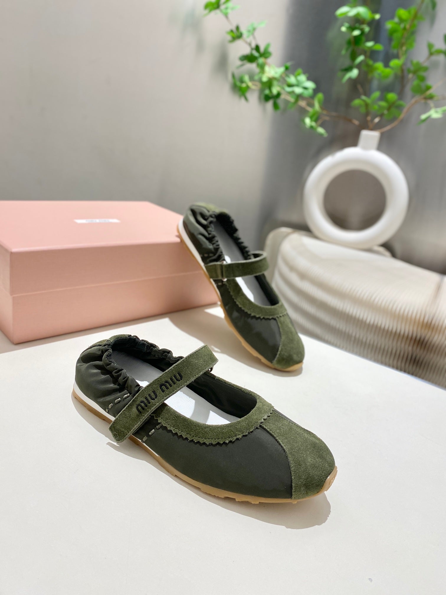 Miu Miu 2026 Ballet Flat Green Suede Fabric 618678