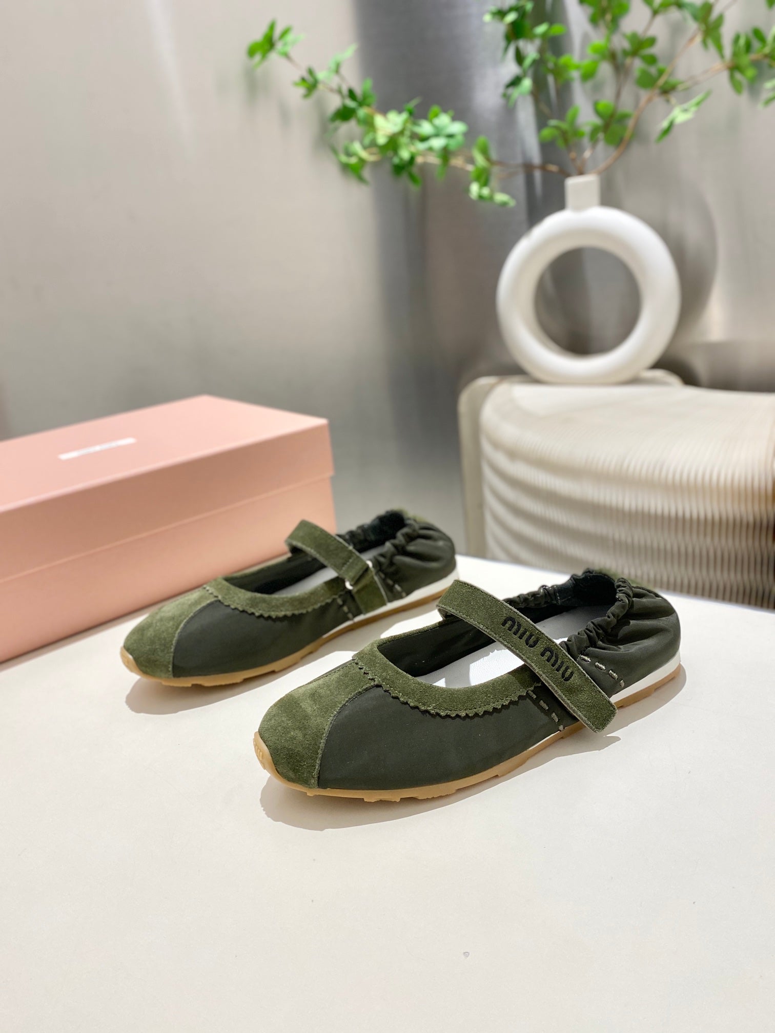 Miu Miu 2026 Ballet Flat Green Suede Fabric 618678