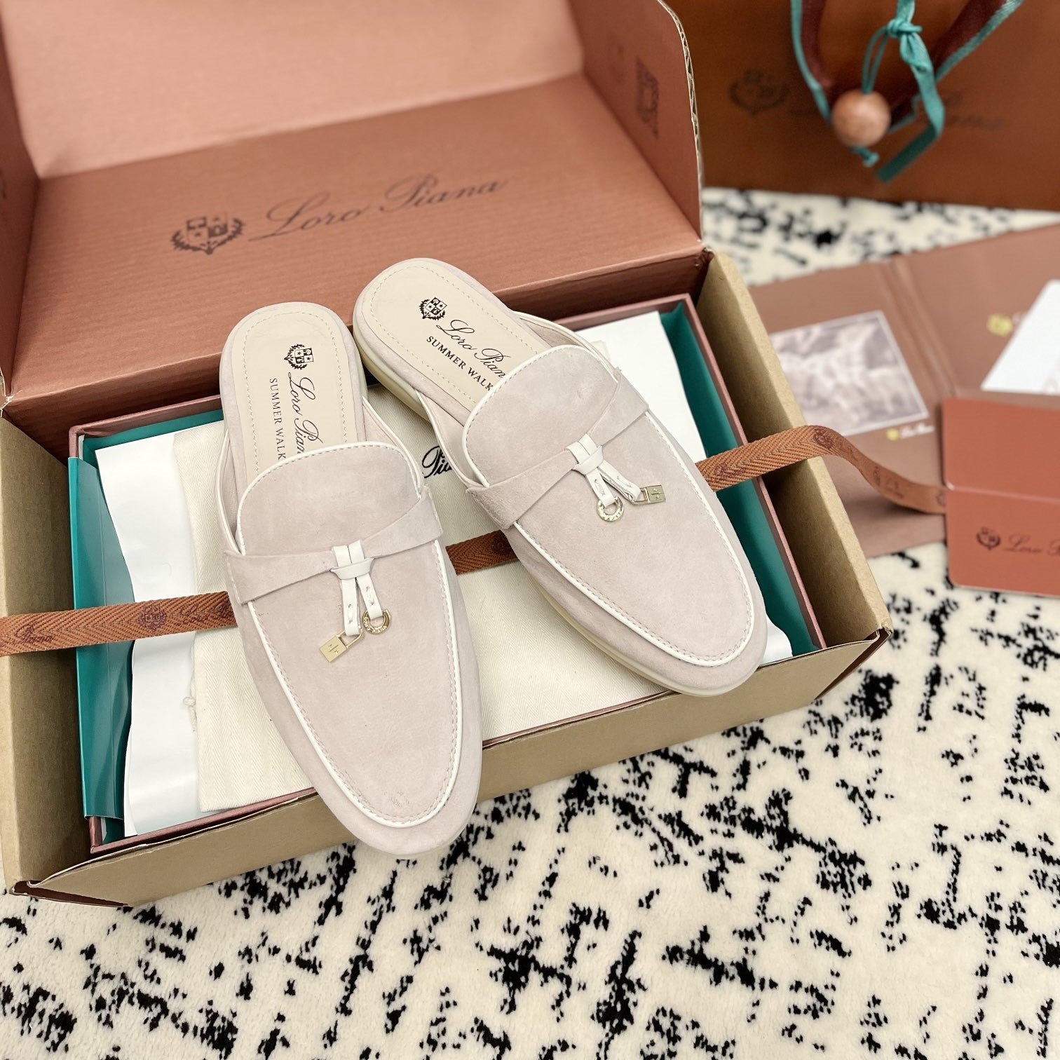 Loro Piana Light Grey White Suede Charms Walk Flat Mules