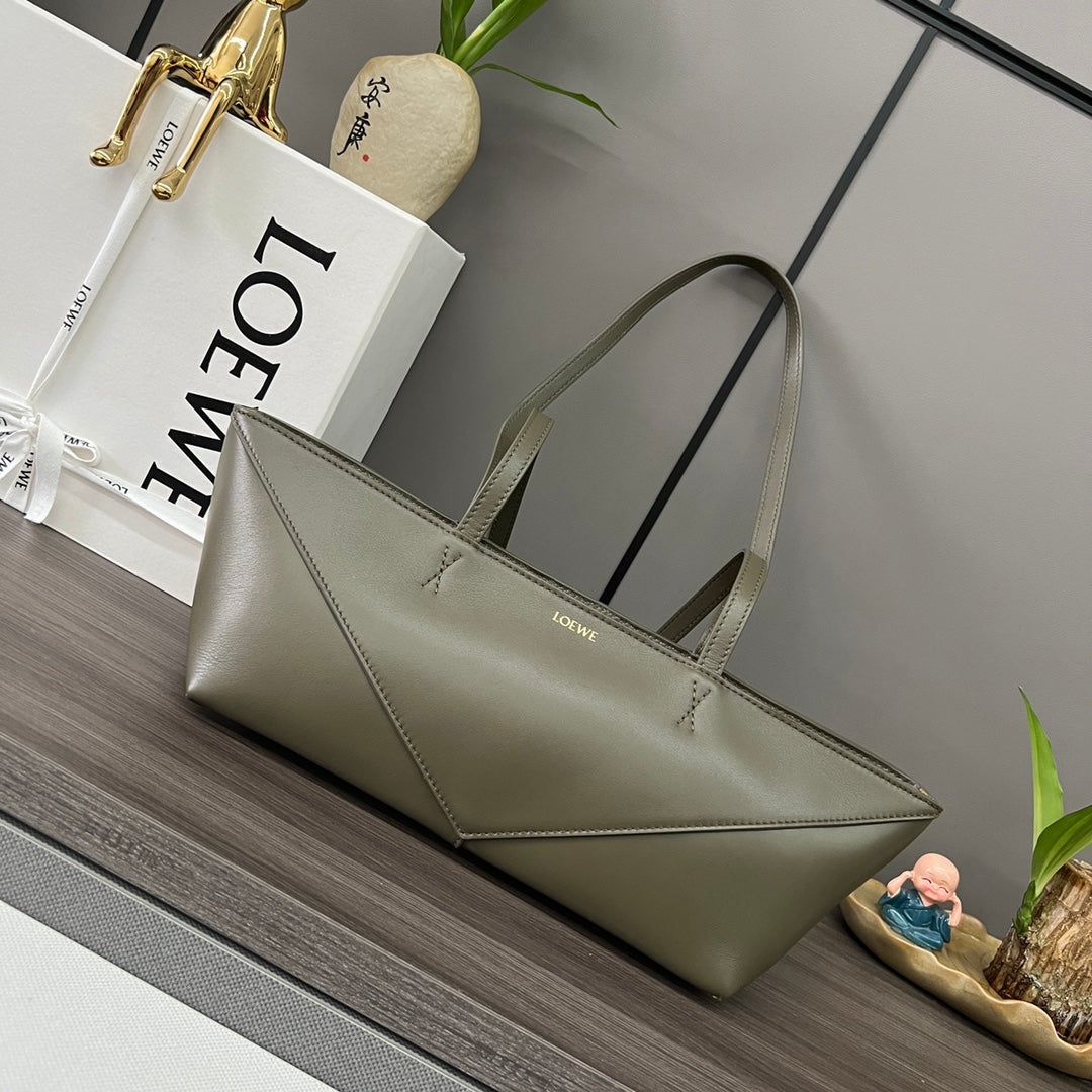 Loewe Cropped Handbag 39 Olive Green Glossy Calfskin 280653