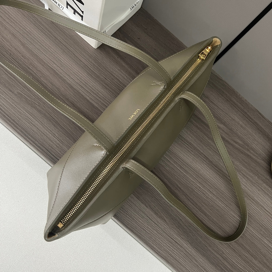 Loewe Cropped Handbag 39 Olive Green Glossy Calfskin 280653