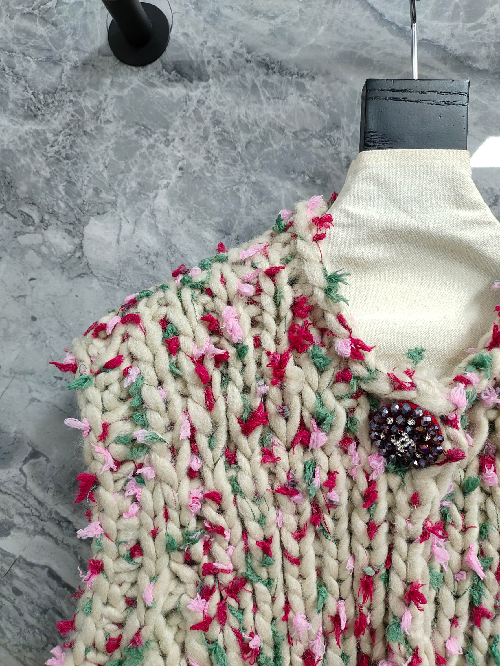 Chanel 2025 Hand-crocheted Cardigan Vest Multicolor Cashmere 327001