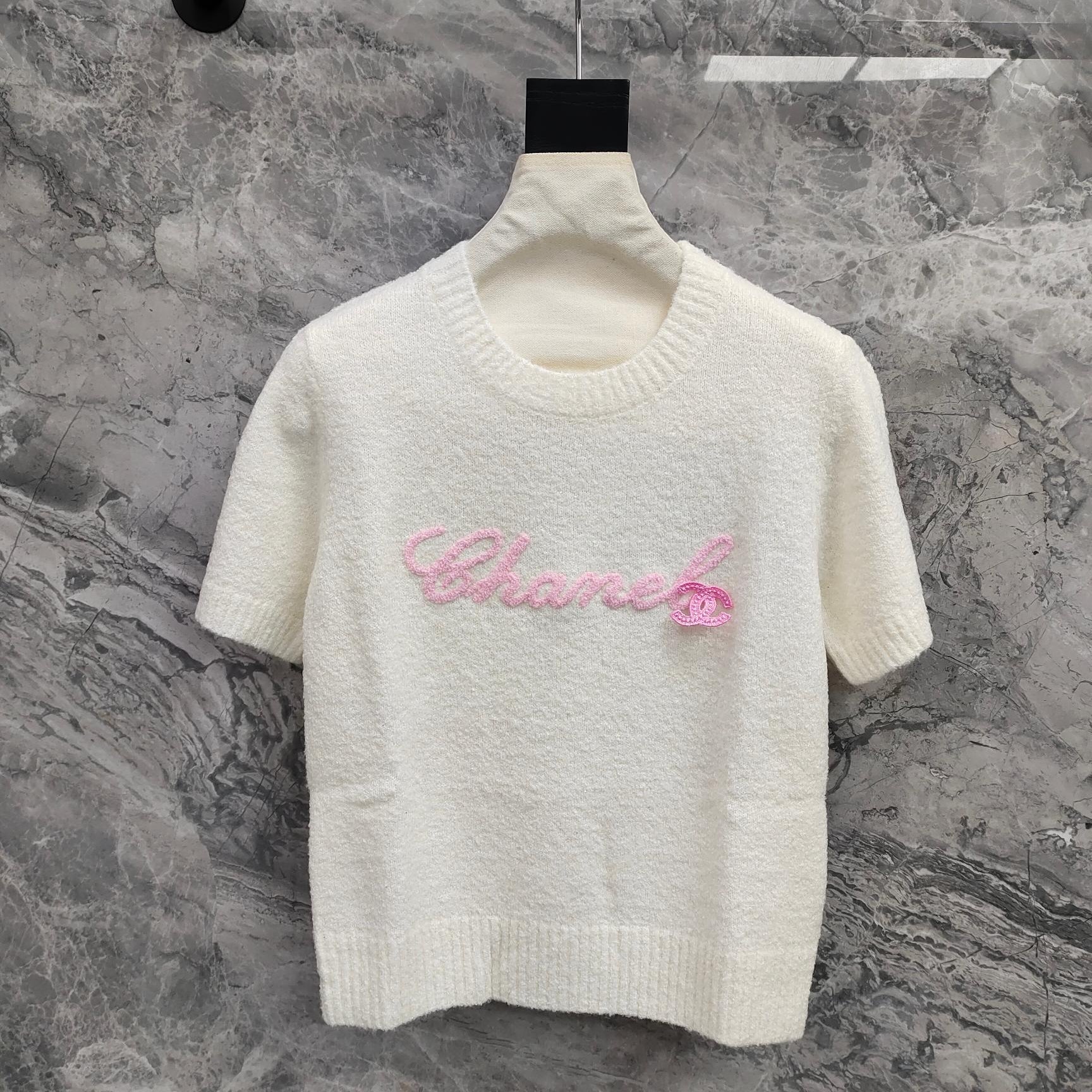 Chanel 2026 Short-Sleeve Shirt Cream Pink Wool