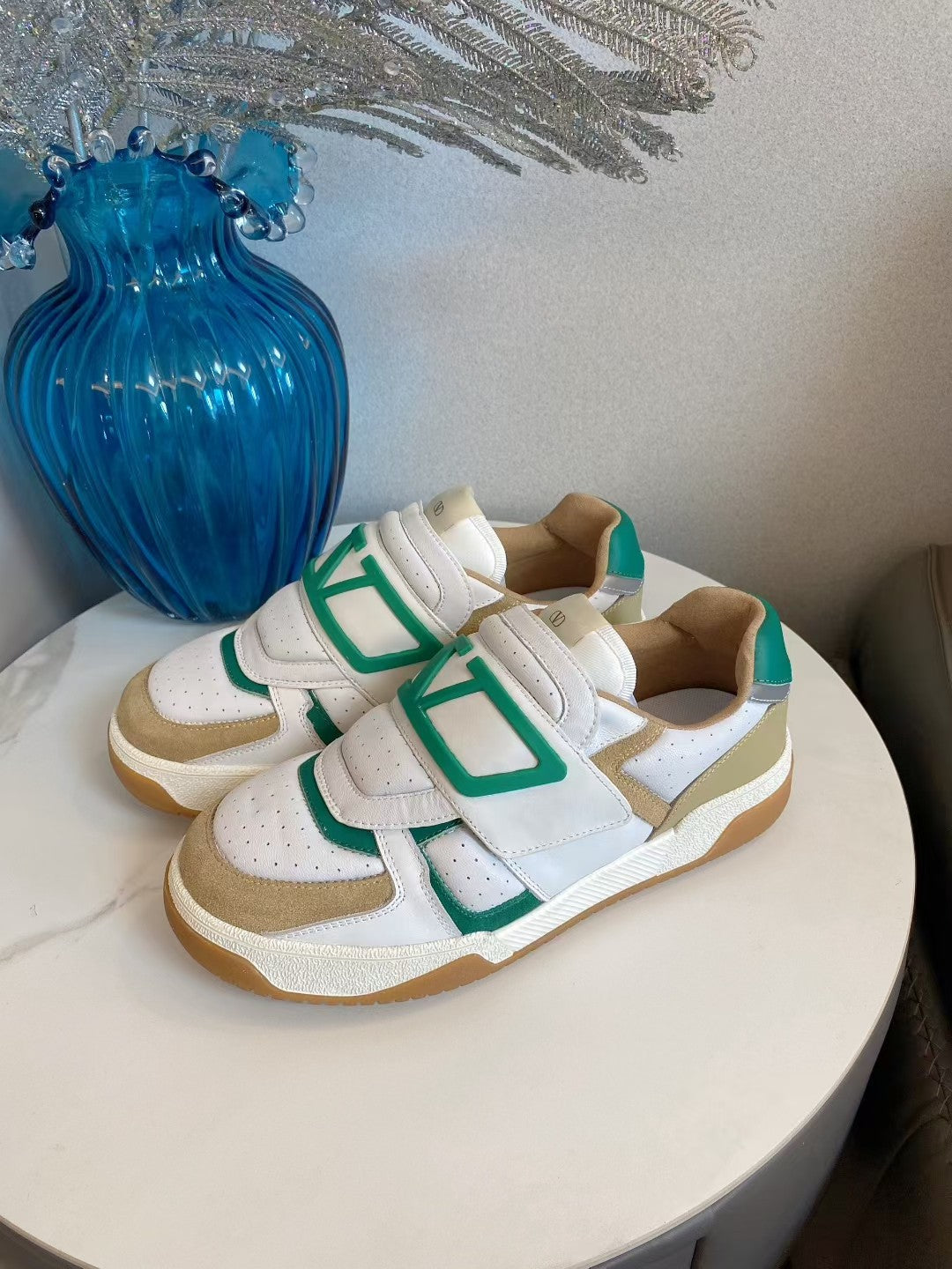VT 25S Couple Sneakers White Tan Green Calfskin Suede 563100