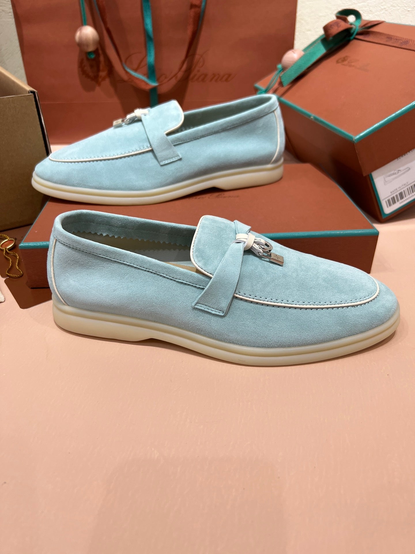 lp summer charm walk loafer cloud blue white suede