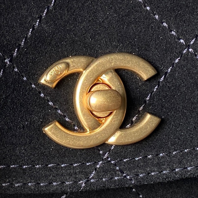 Chanel 2025 Messenger Bag 30cm Black Suede Gold Hardware 321012