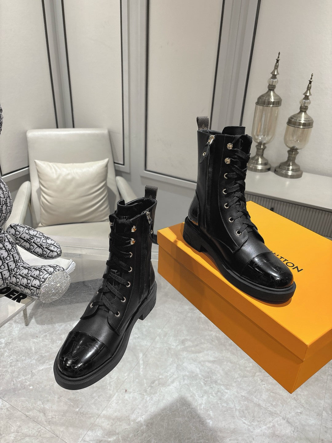 LV Citizen Flat Ranger Boot Glossy Black Calfskin