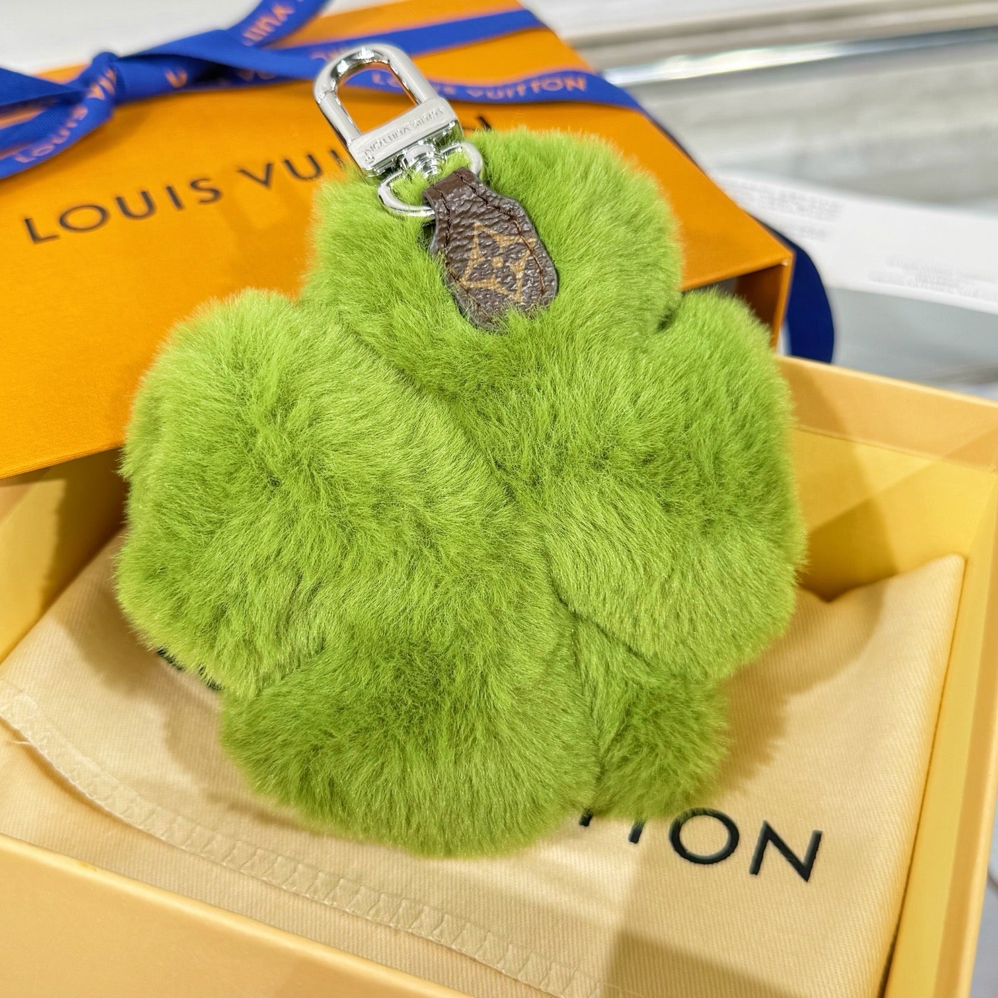 LV Lucky Trefoil Four-leaf Clover Charm Green mix Colors Wool