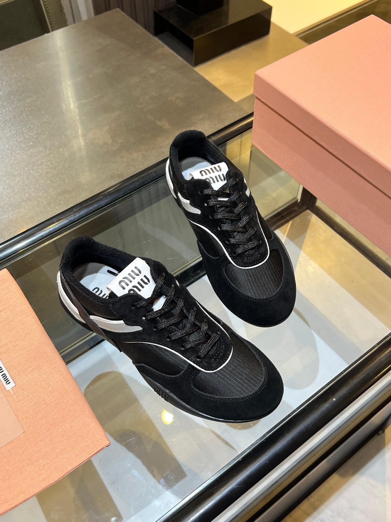 MIU x NB 26ss Sneaker Black Fabric Suede 625658