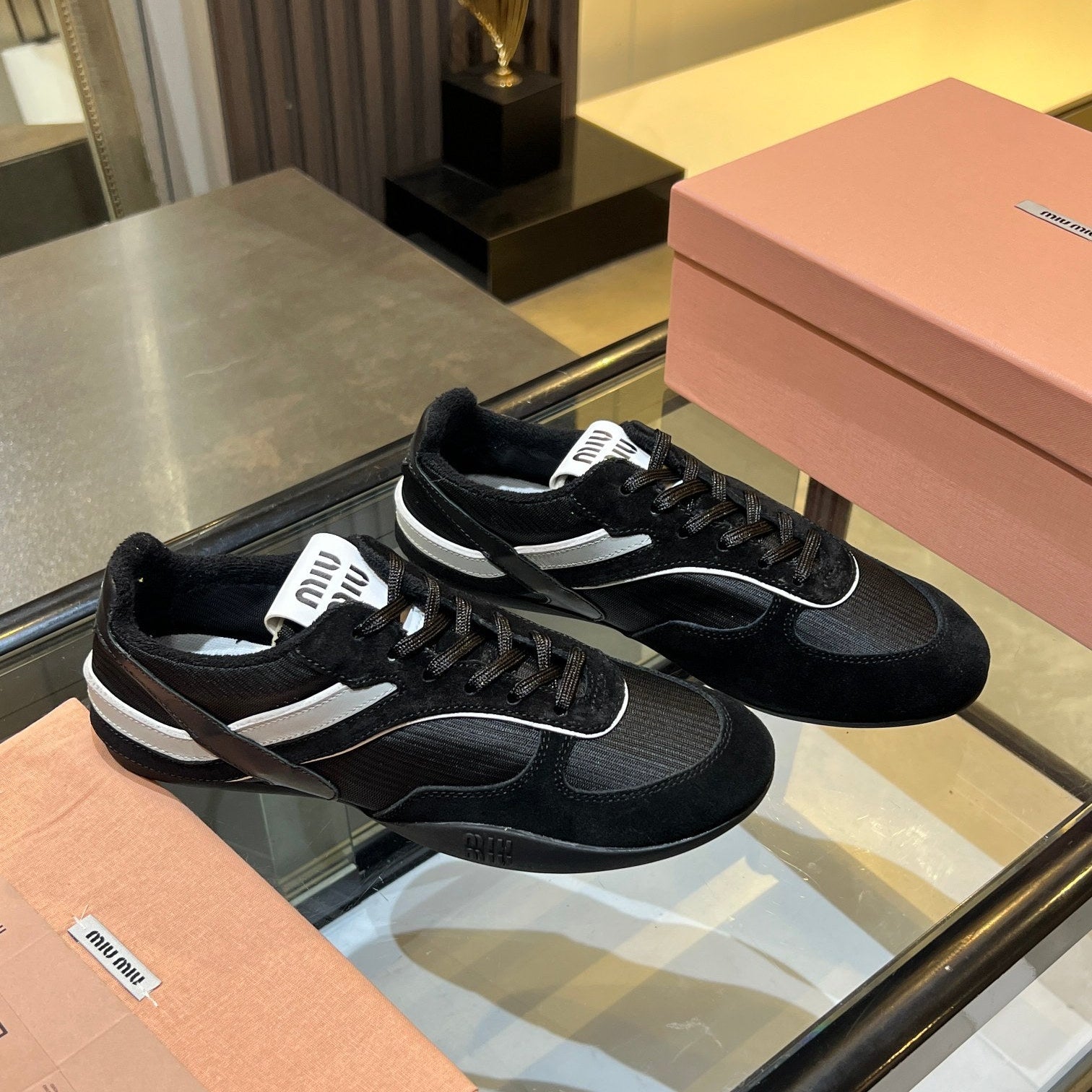 MIU x NB 26ss Sneaker Black Fabric Suede 625658