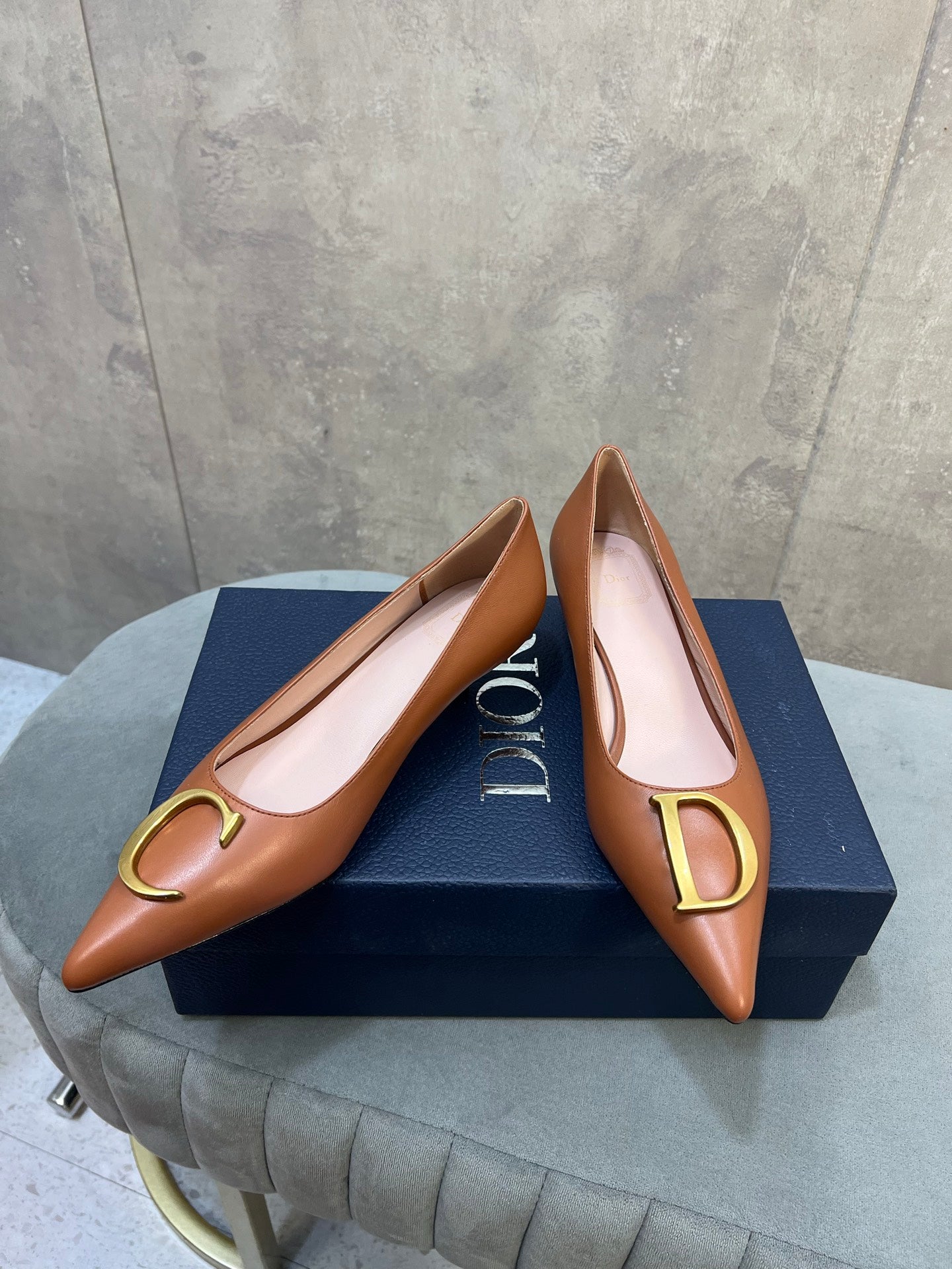 CD 26 High-Heeled 40 Pumps Tan Cowhide 594576