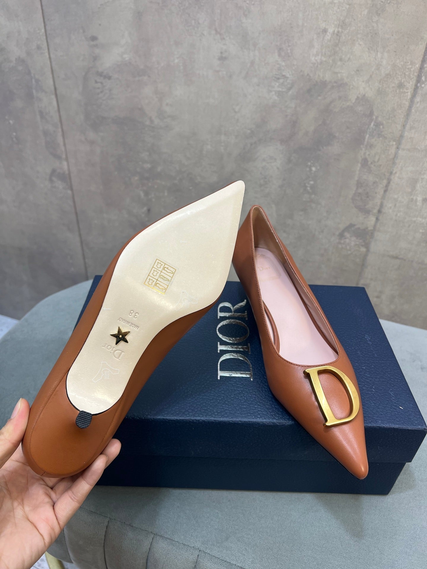 CD 26 High-Heeled 40 Pumps Tan Cowhide 594576