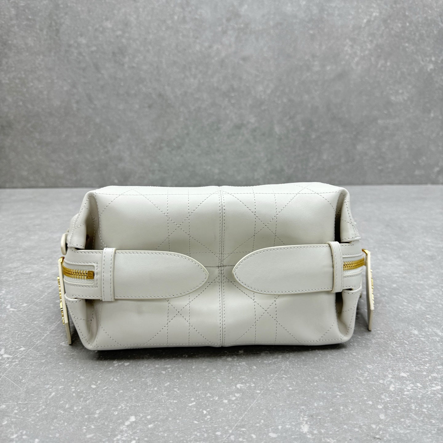 Dior 2025 Hobo Bag 25cm White Calfskin