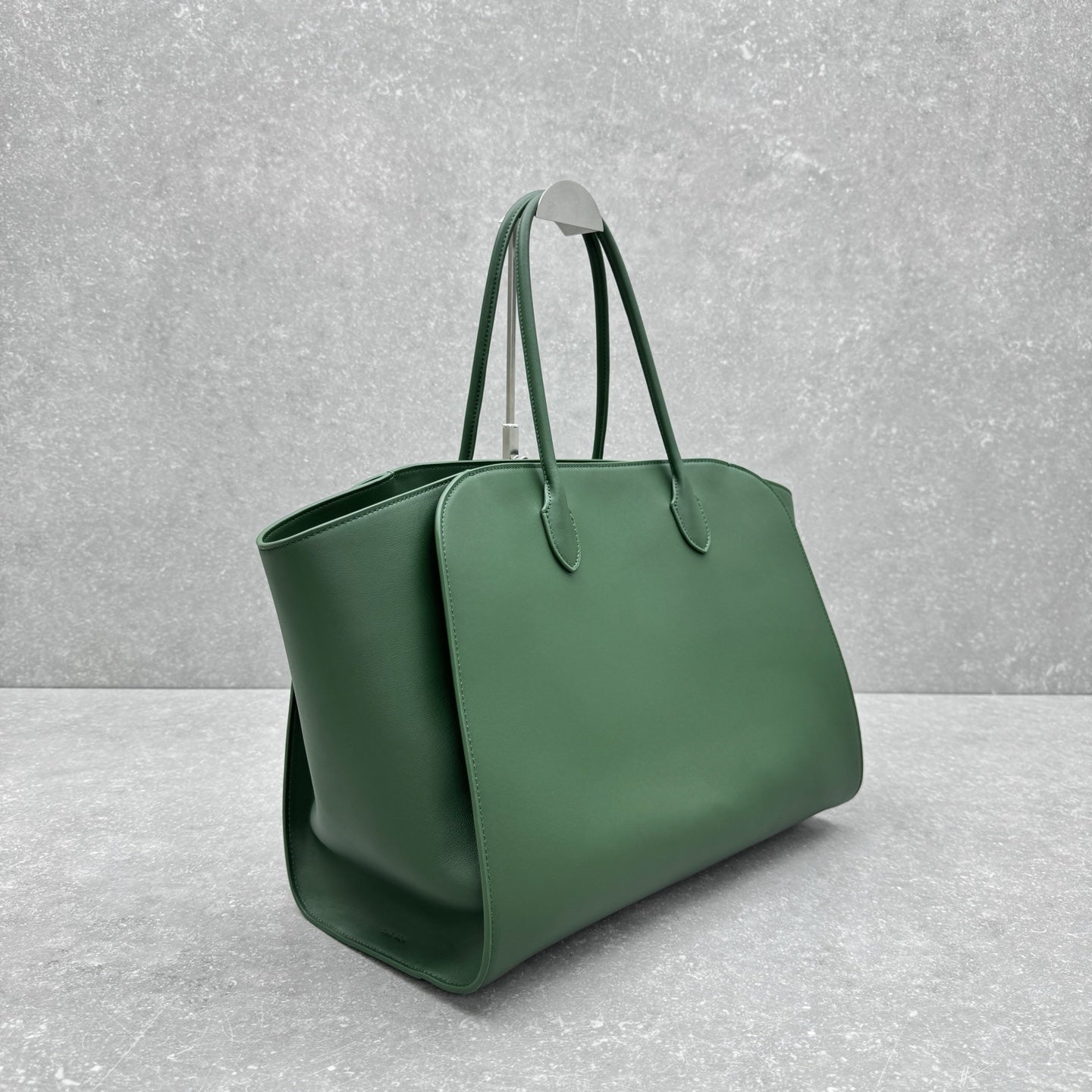 The Row 2025 Marlo 17 Bag 43cm Green Leather