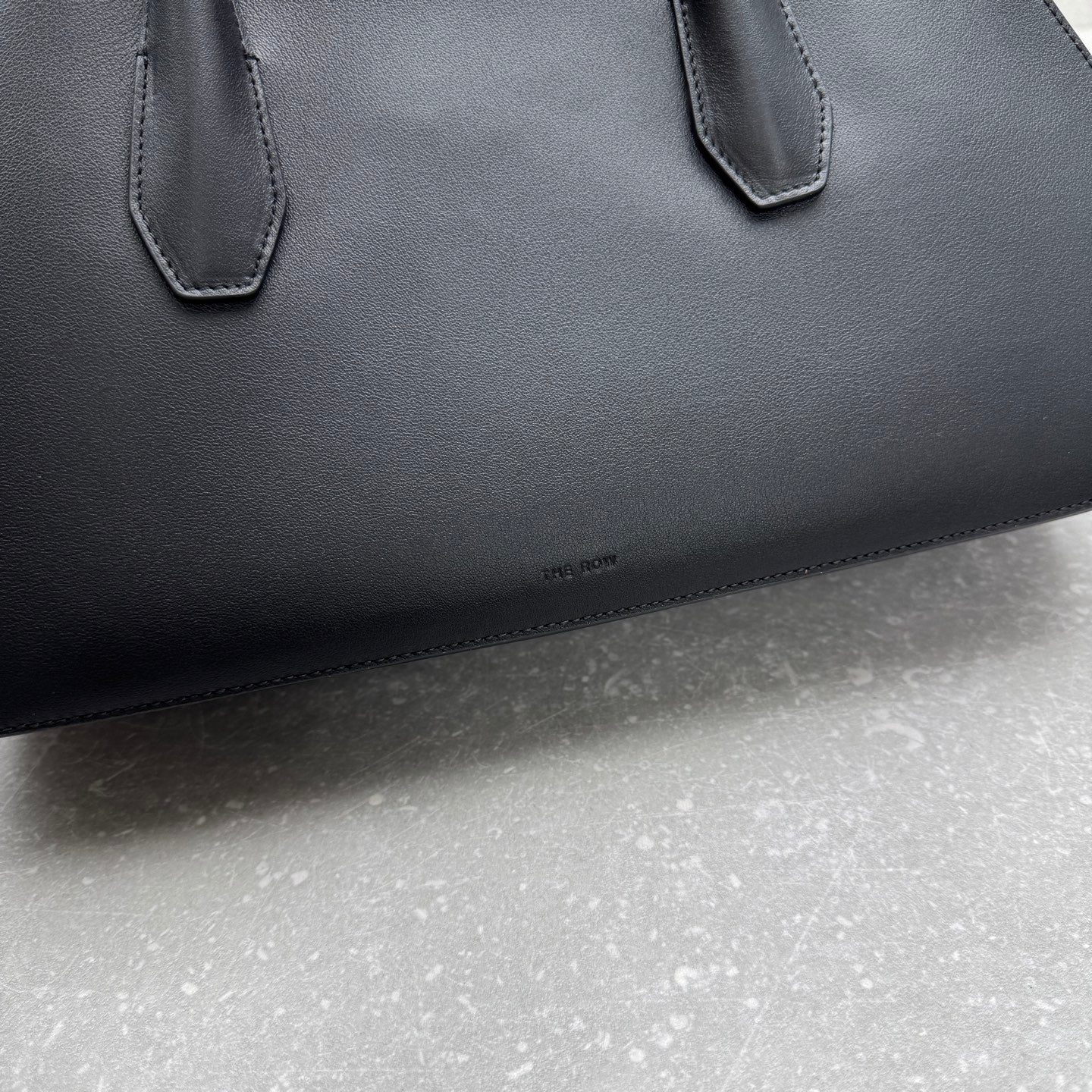 The Row 2025 Alger Bag 39cm Black Cowhide