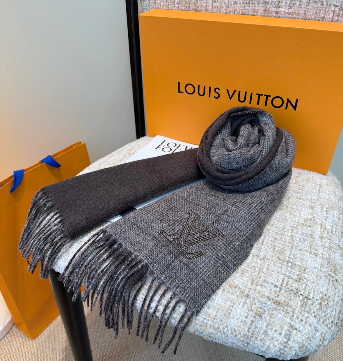 LV Scarf 180cm Dark Gray Wool Cashmere 976956