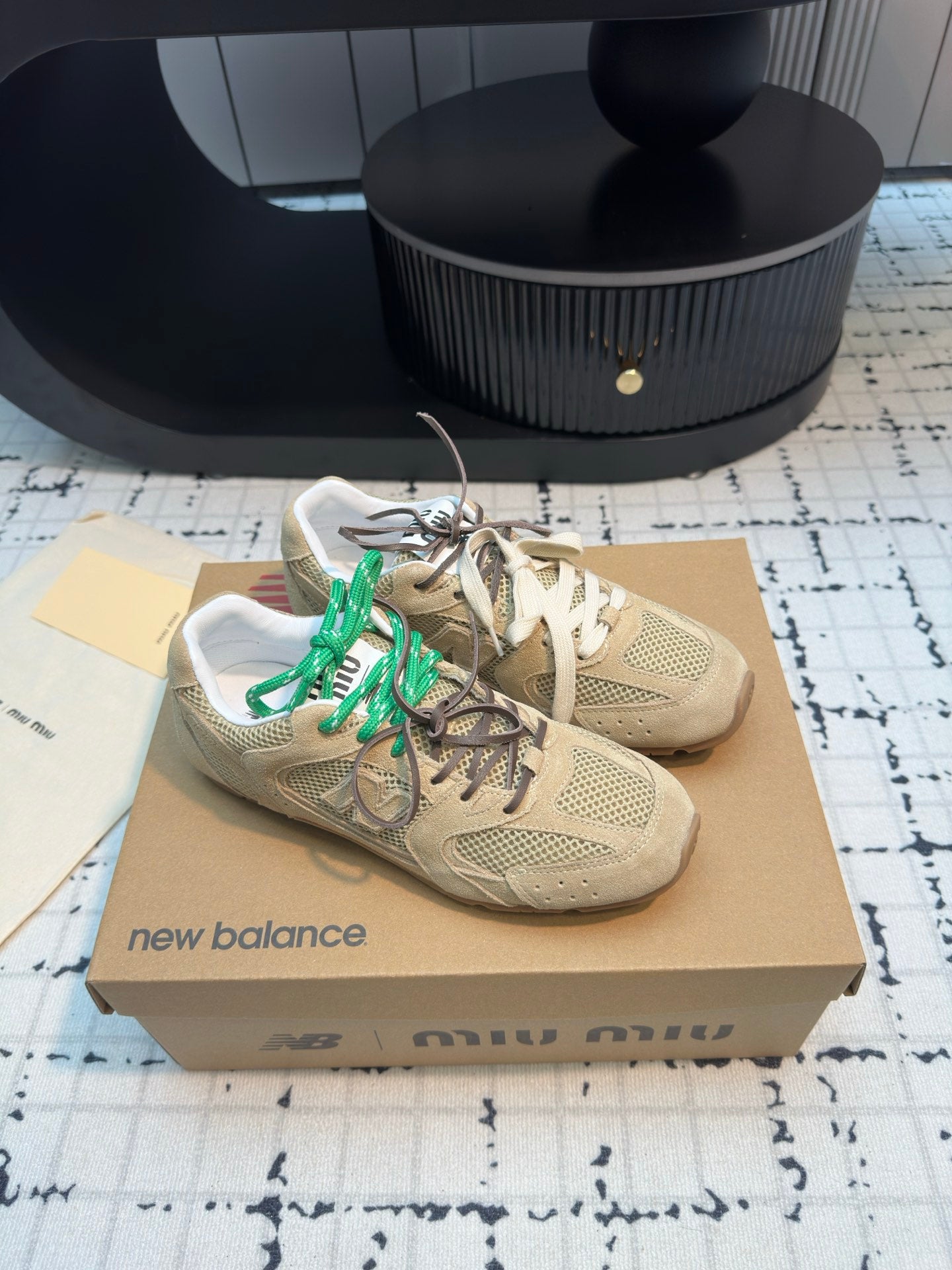 Miu Balance 530 SL Sneakers Light Brown Suede