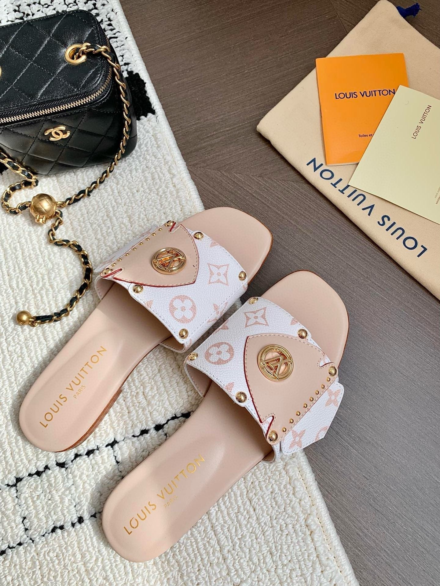 LV Mule plate LV Frame Beige Leather 218901