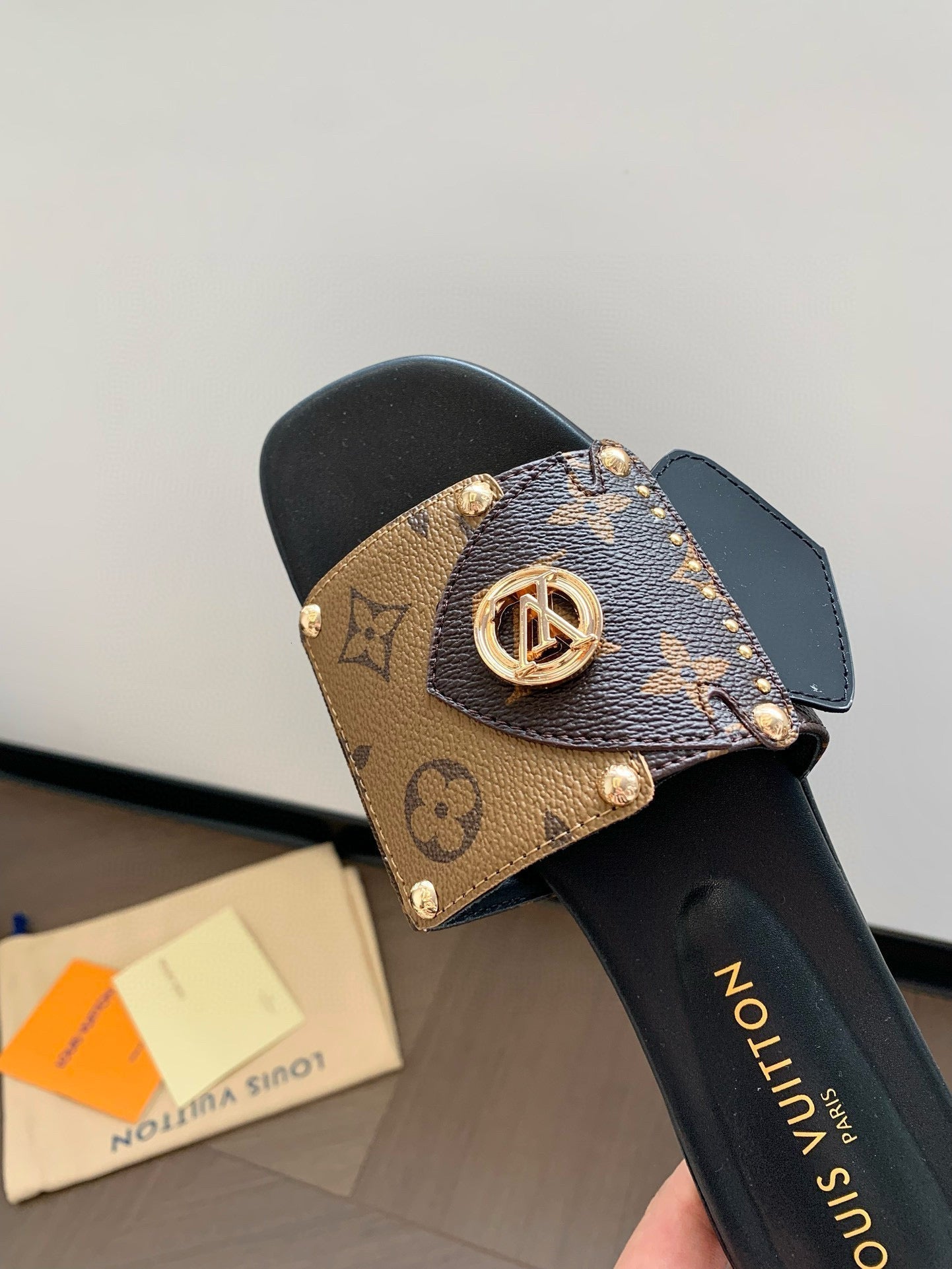 LV Mule plate LV Frame Marron Cacao Leather 218902