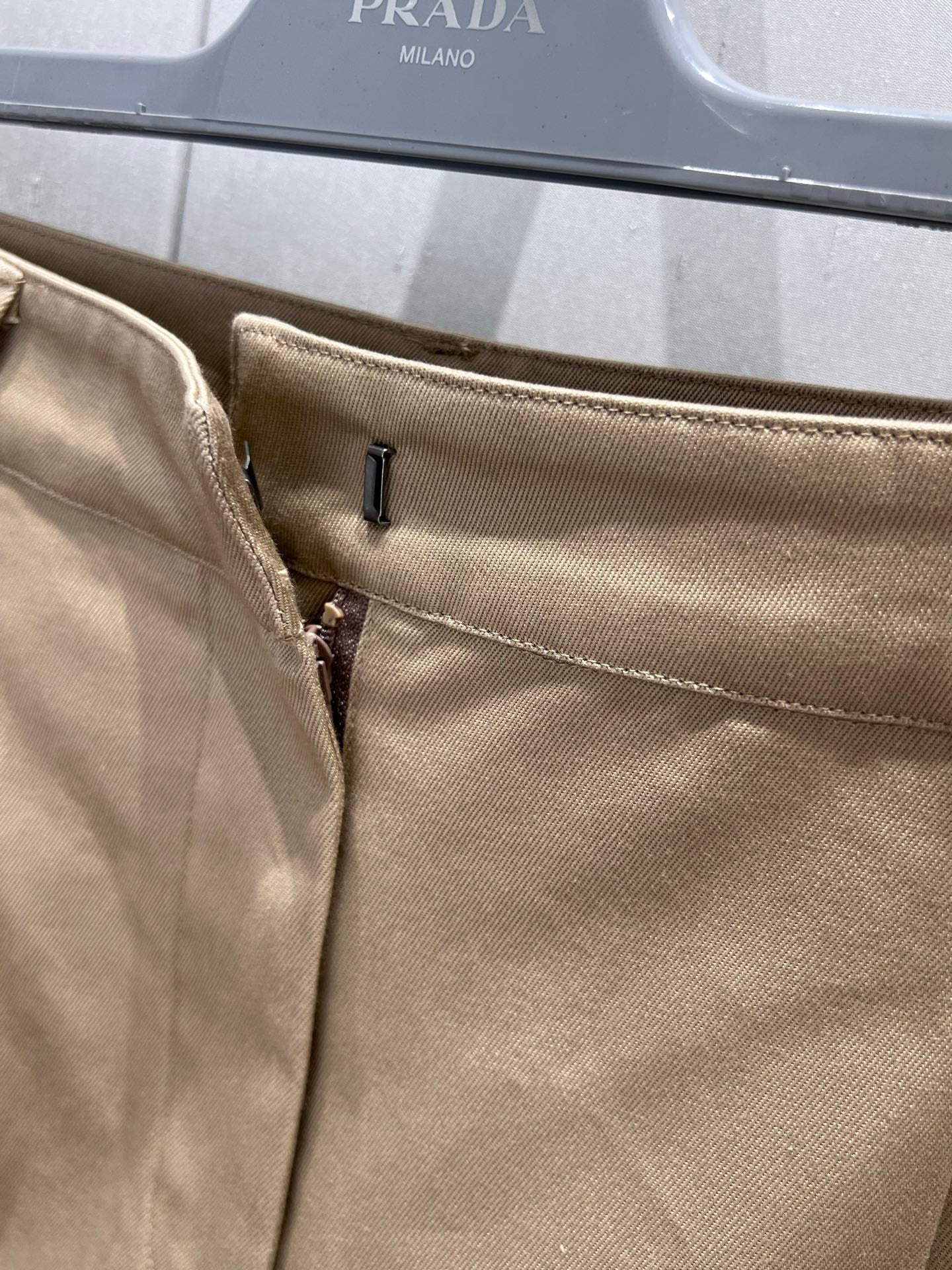 Prada 25 Short Beige Cotton 218082