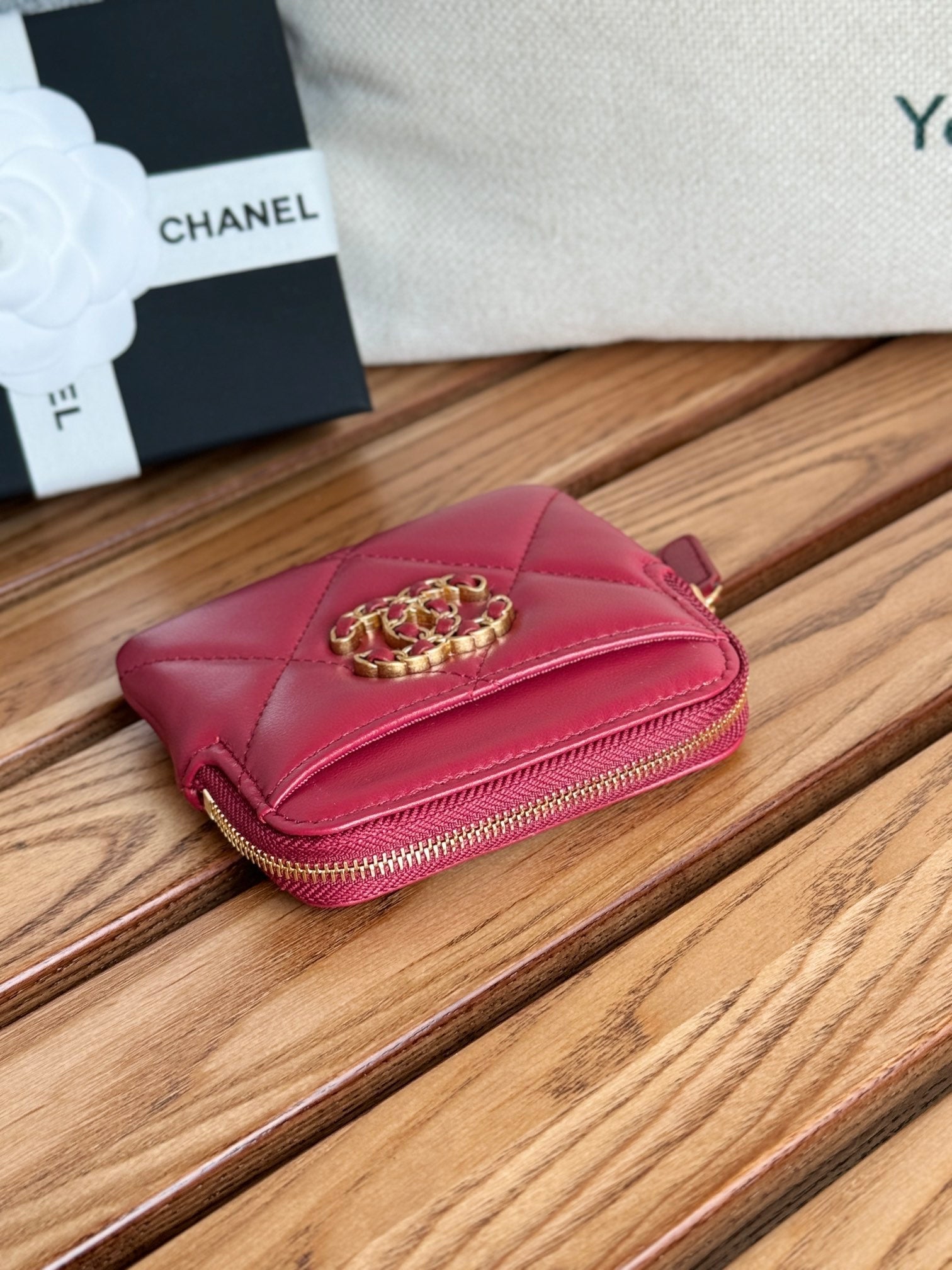cc 19 zipped coin purse 11cm burgundy lambskin gold hardware