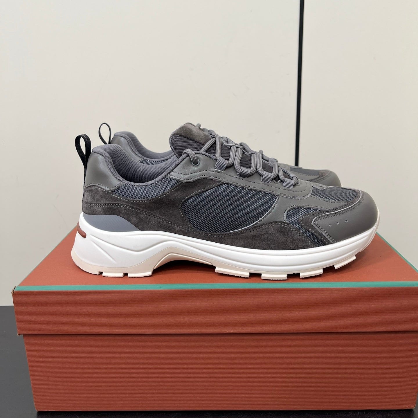 LP Cairn Walk Sneaker Spanish Gray Calfskin and Fabric 210922