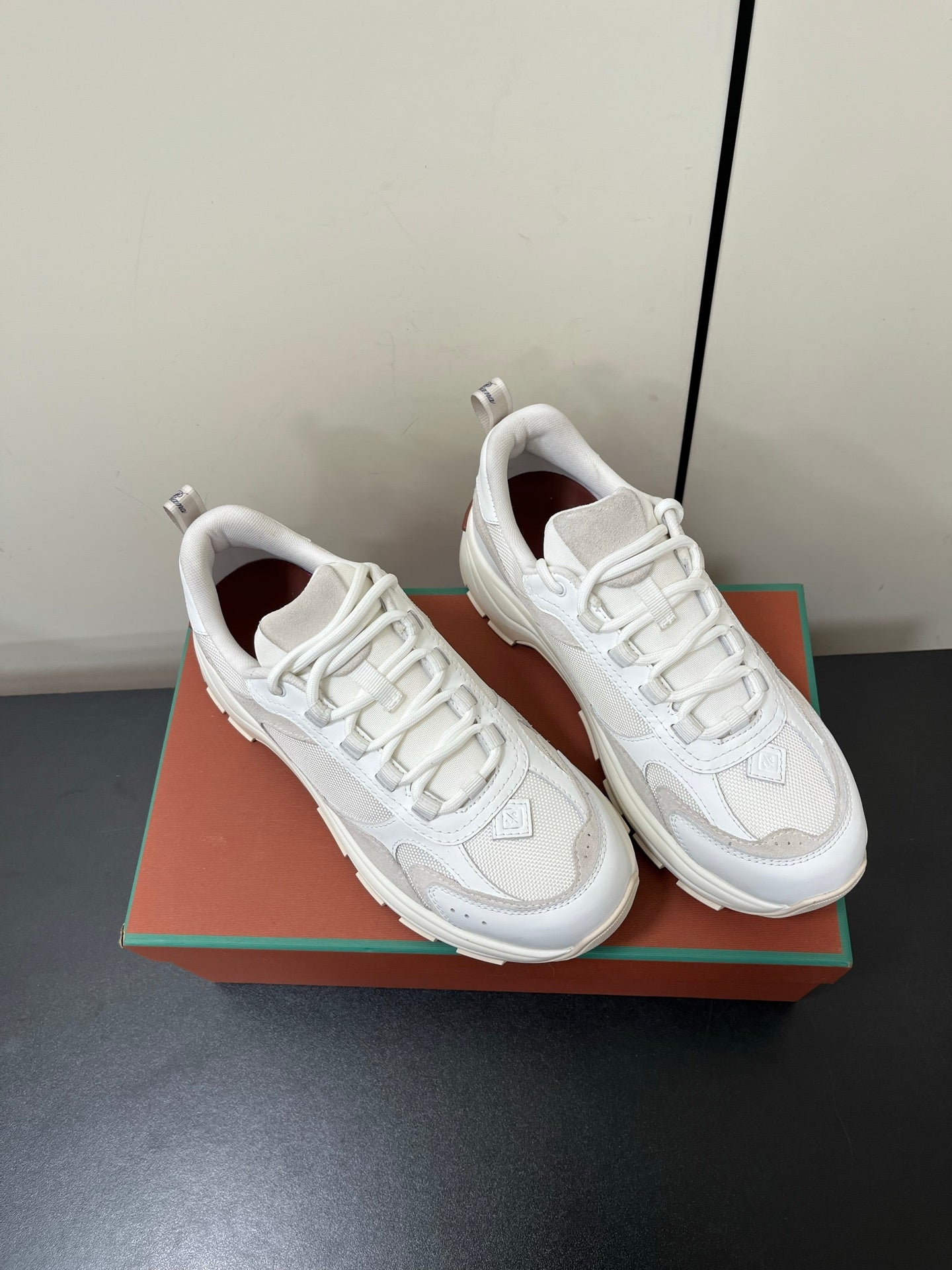 LP 25C Cairn Walk Sneaker Nougat Calfskin and Fabric 210924