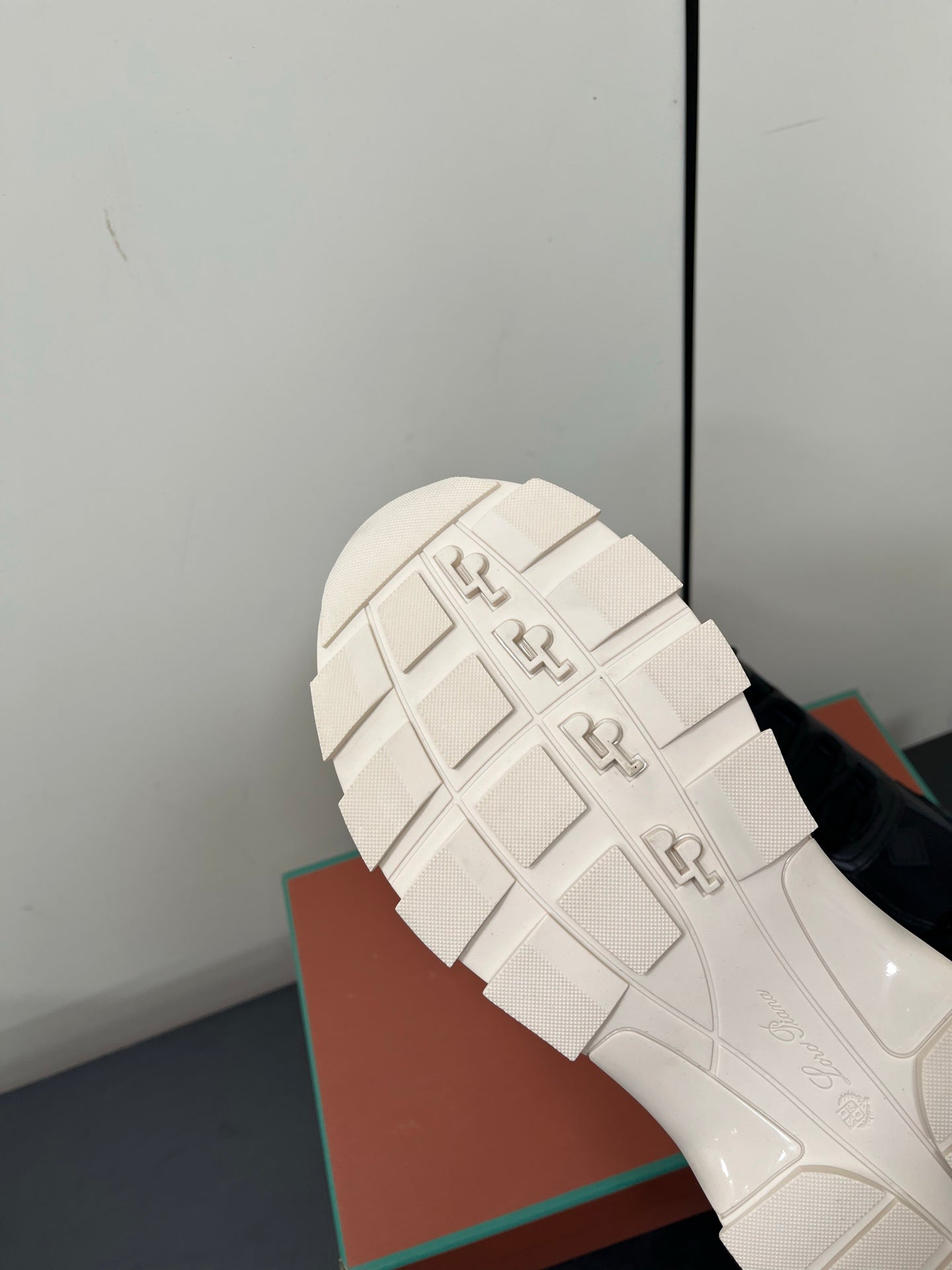 LP Cairn Walk Sneaker Black Calfskin and Fabric 210926