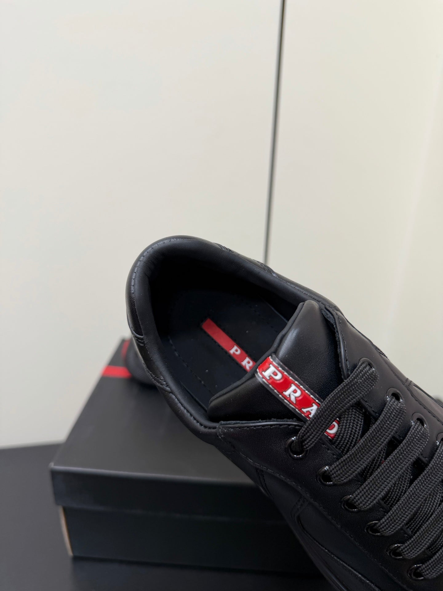 PRA 26S Casual Sneakers Black Leather 618916