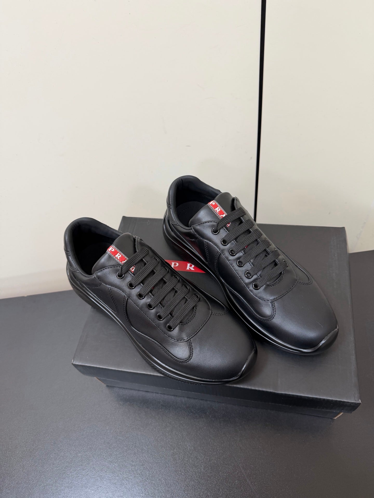 PRA 26S Casual Sneakers Black Leather 618916