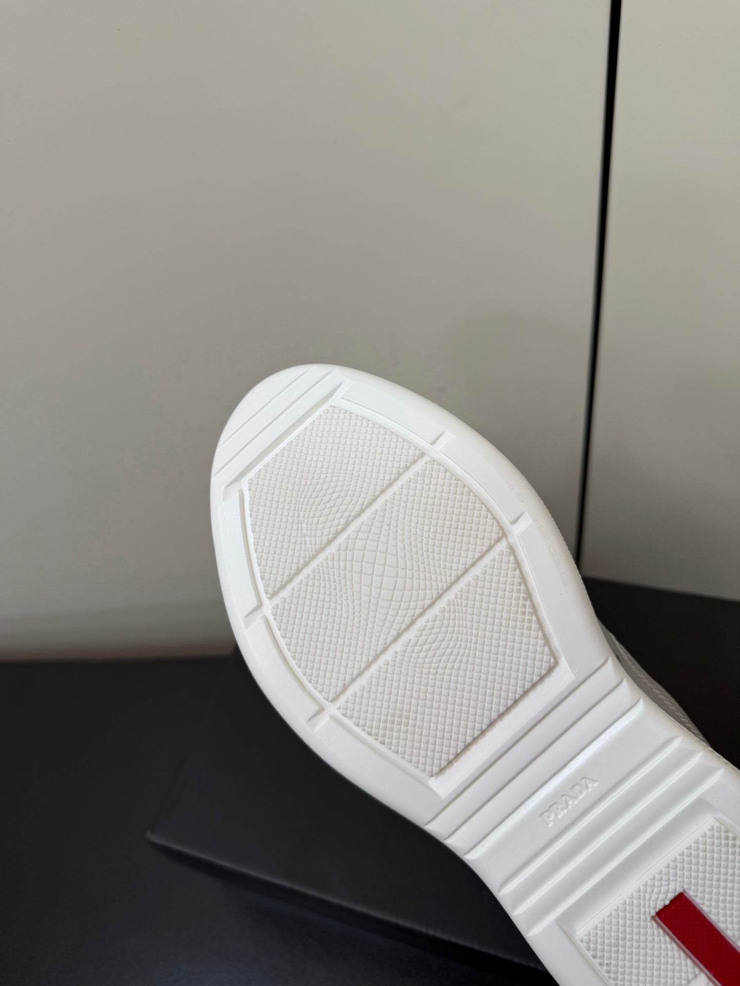 PRA 26S Casual Sneakers Metallic Silver Leather 618917