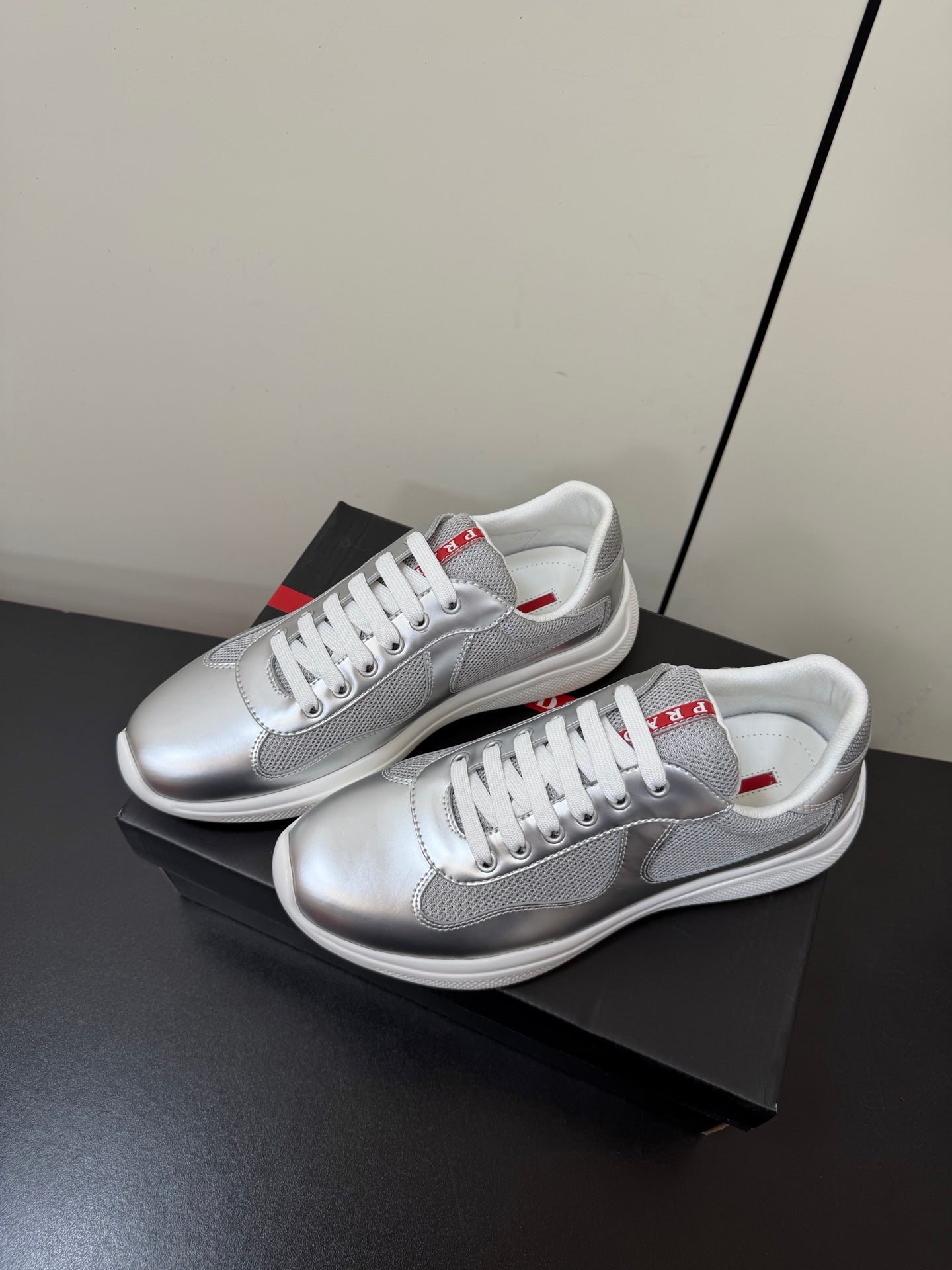 PRA 26S Casual Sneakers Metallic Silver Leather 618917