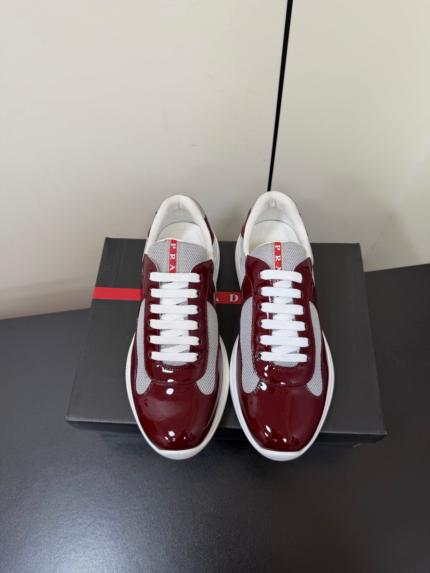 PRA 26S Casual Sneakers Burgundy Gray Patent Leather 618919