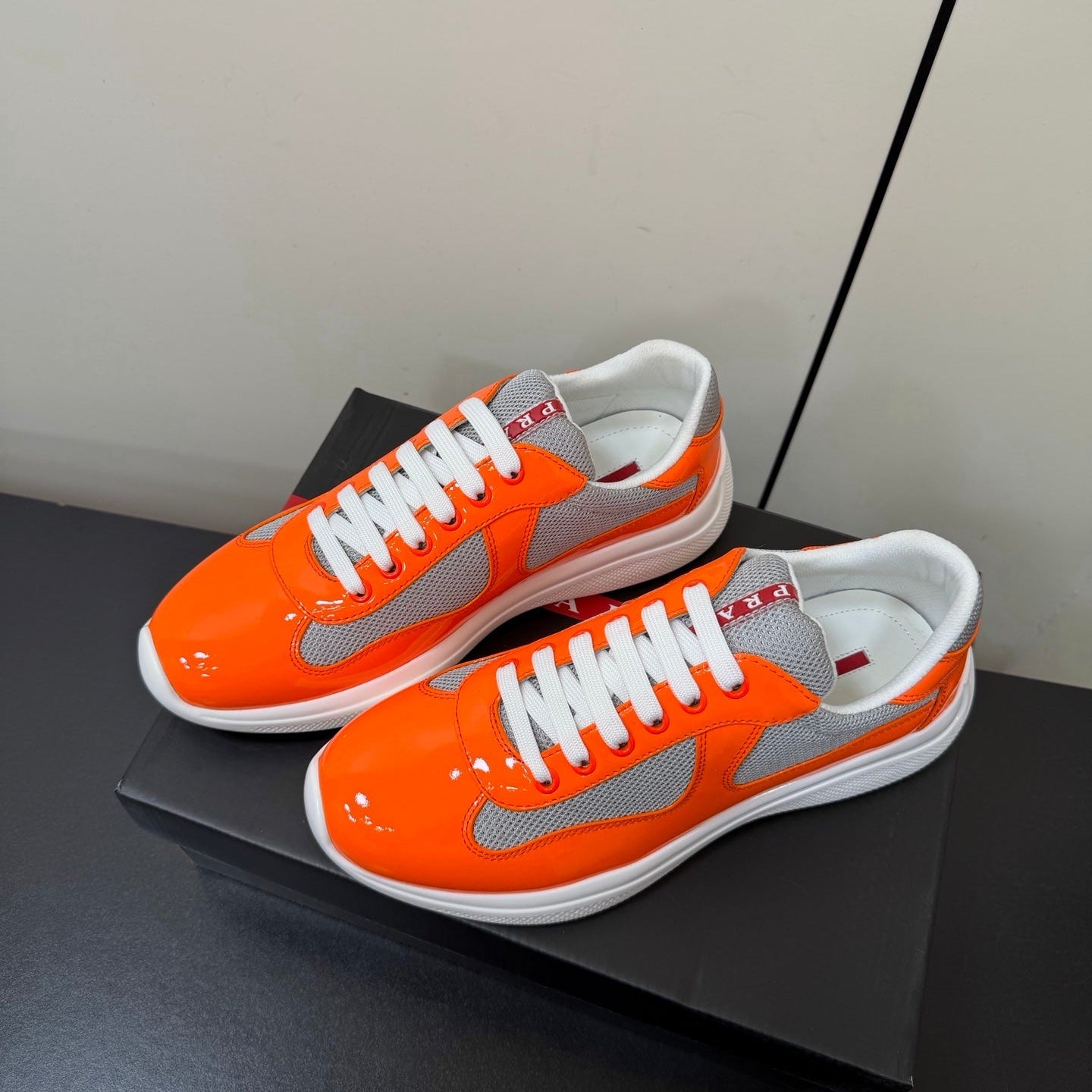 PRA 26S Casual Sneakers Orange Gray Patent Leather 618920
