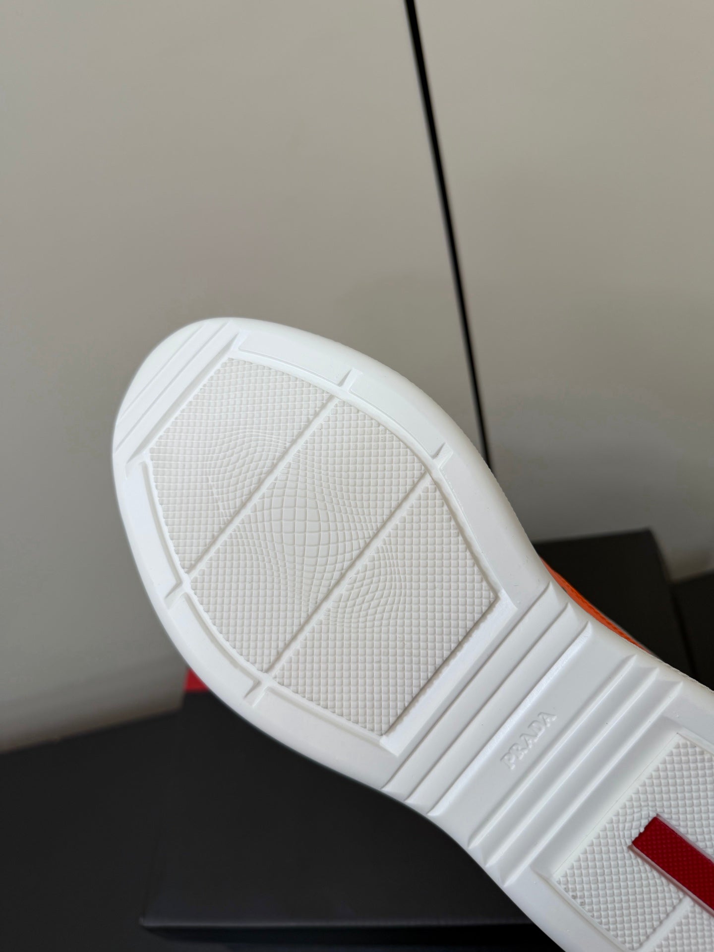 PRA 26S Casual Sneakers Orange Gray Patent Leather 618920