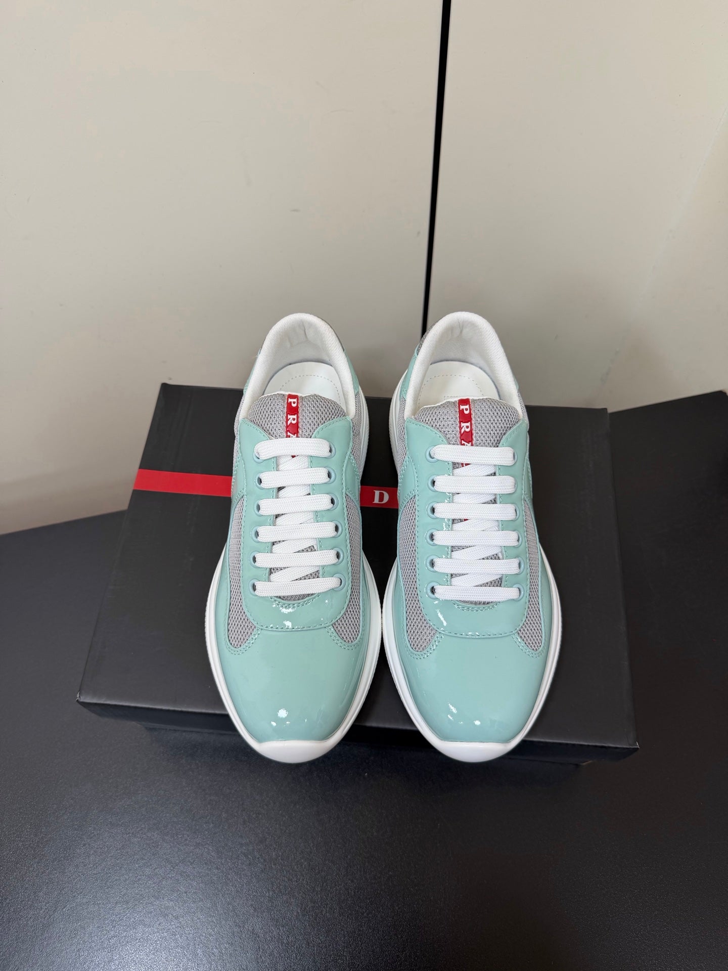 PRA 26S Casual Sneakers Mint Green Patent Leather 618923