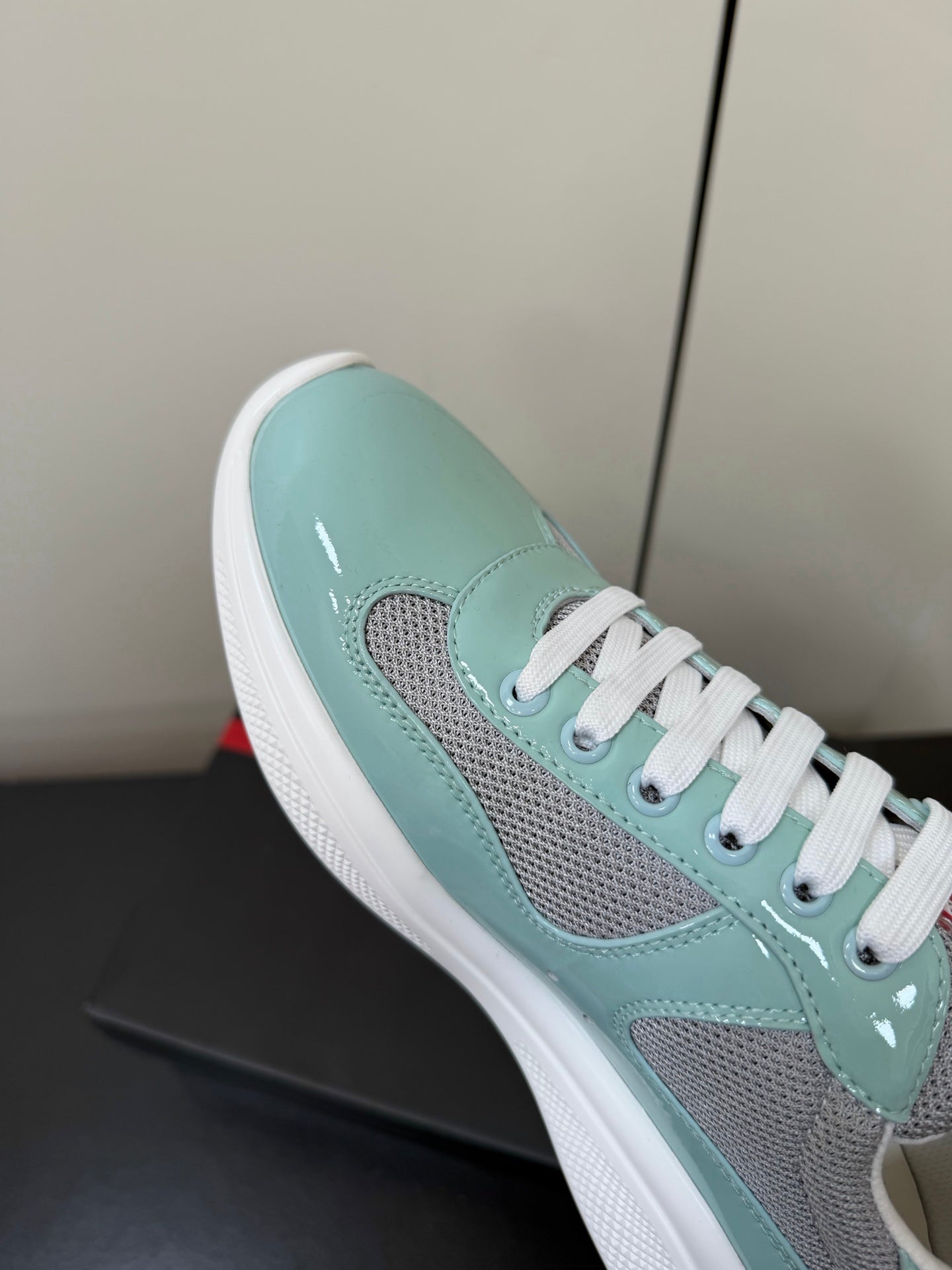 PRA 26S Casual Sneakers Mint Green Patent Leather 618923
