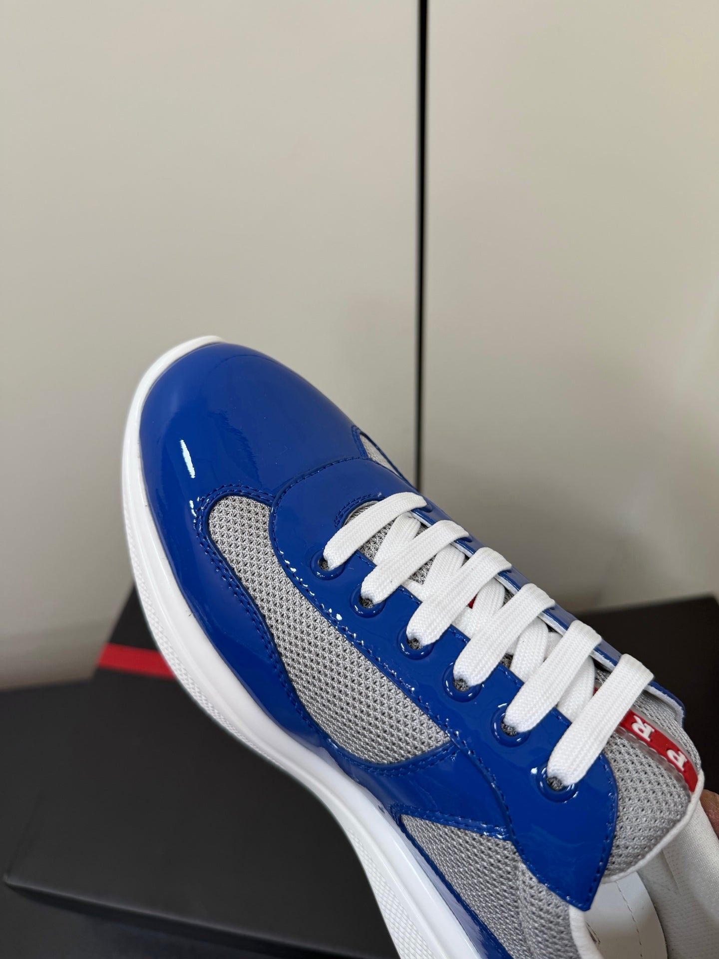 PRA 26S Casual Sneakers Blue White Patent Leather 618924