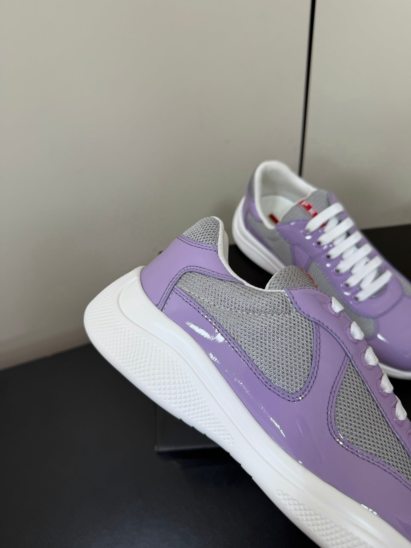 PRA 26S Casual Sneakers Light Purple Patent Leather 618925