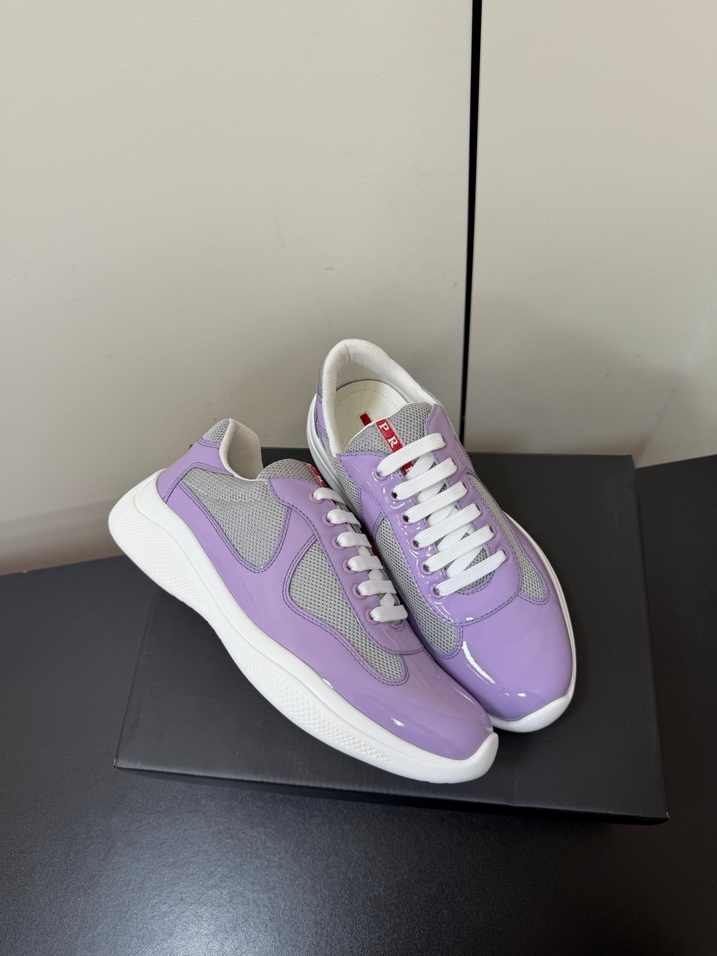 PRA 26S Casual Sneakers Light Purple Patent Leather 618925