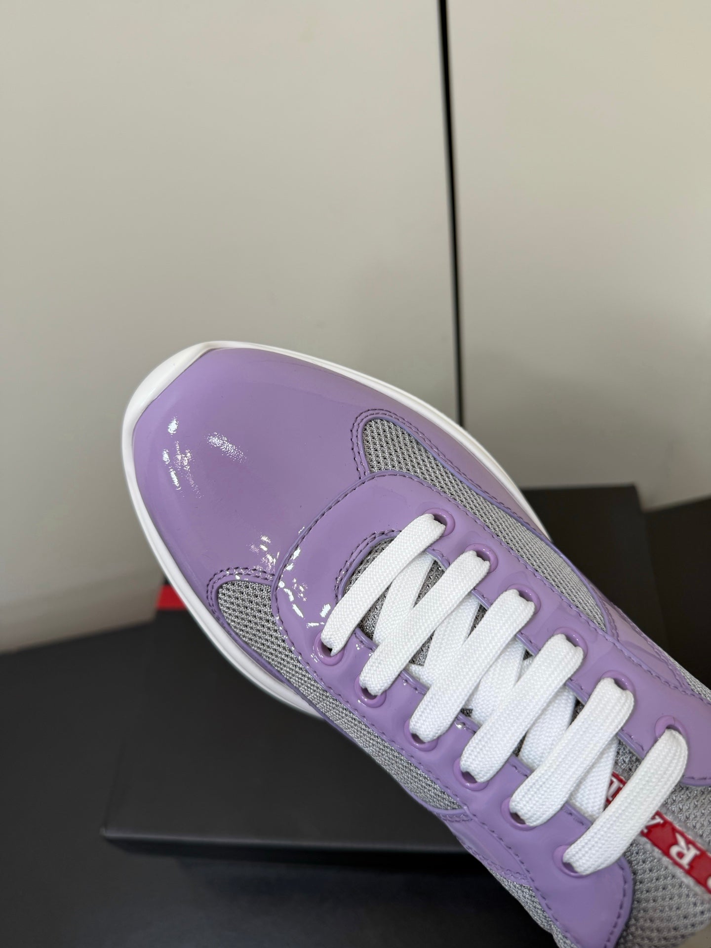 PRA 26S Casual Sneakers Light Purple Patent Leather 618925